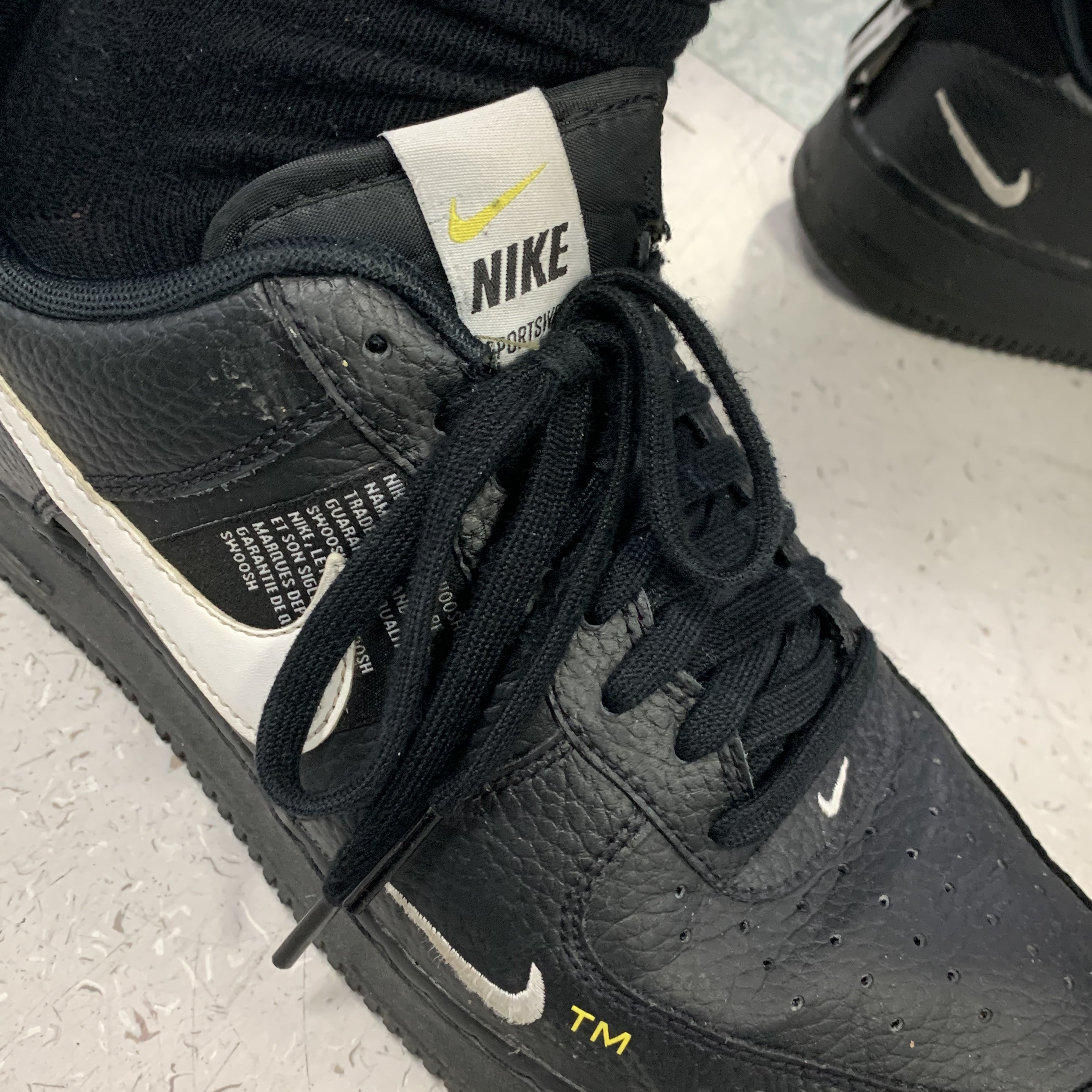 Nike Air Force 1 Low Utility Black White 착용 스타일