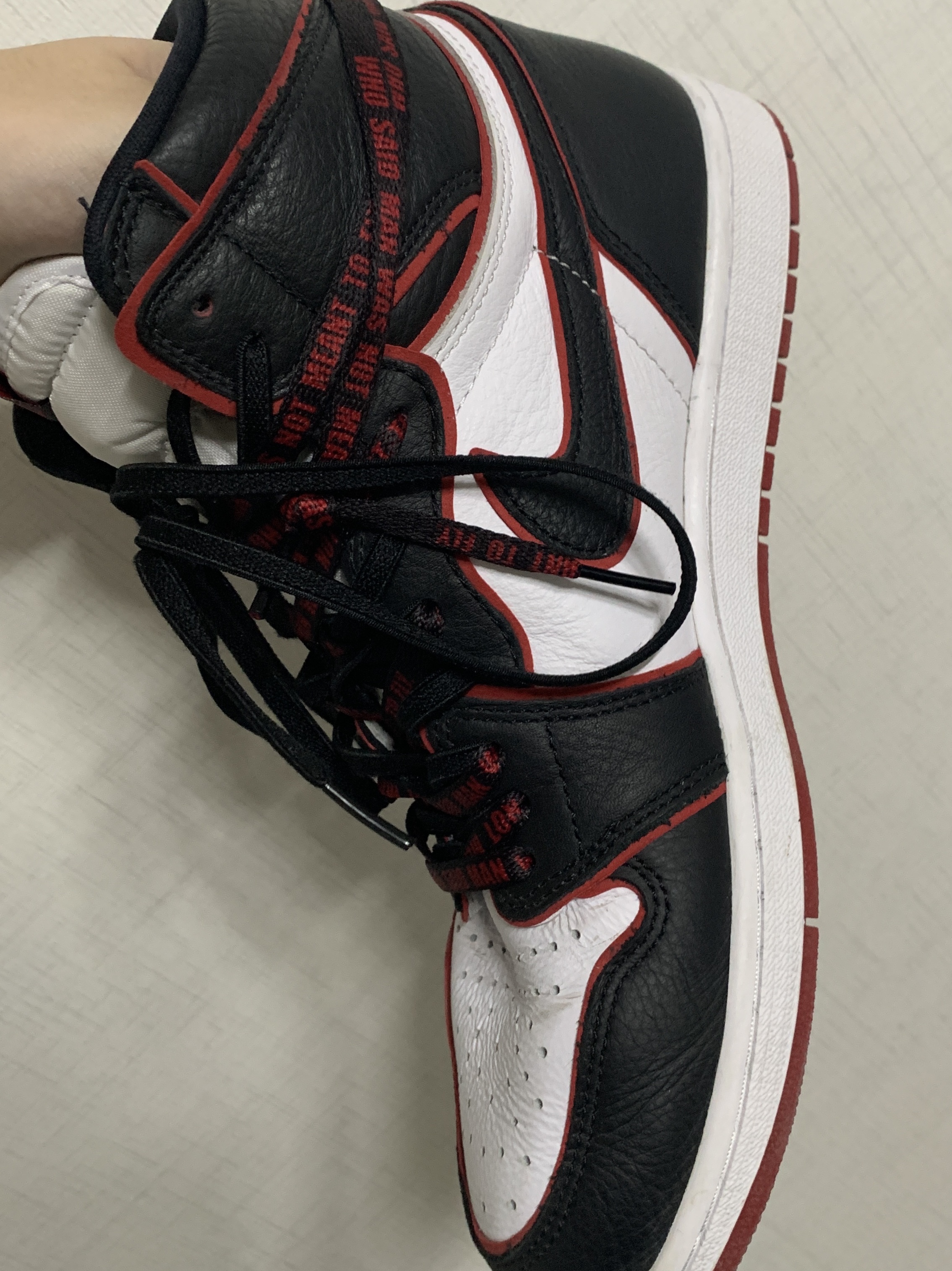Jordan 1 Retro High OG Bloodline 착용 스타일 - 3
