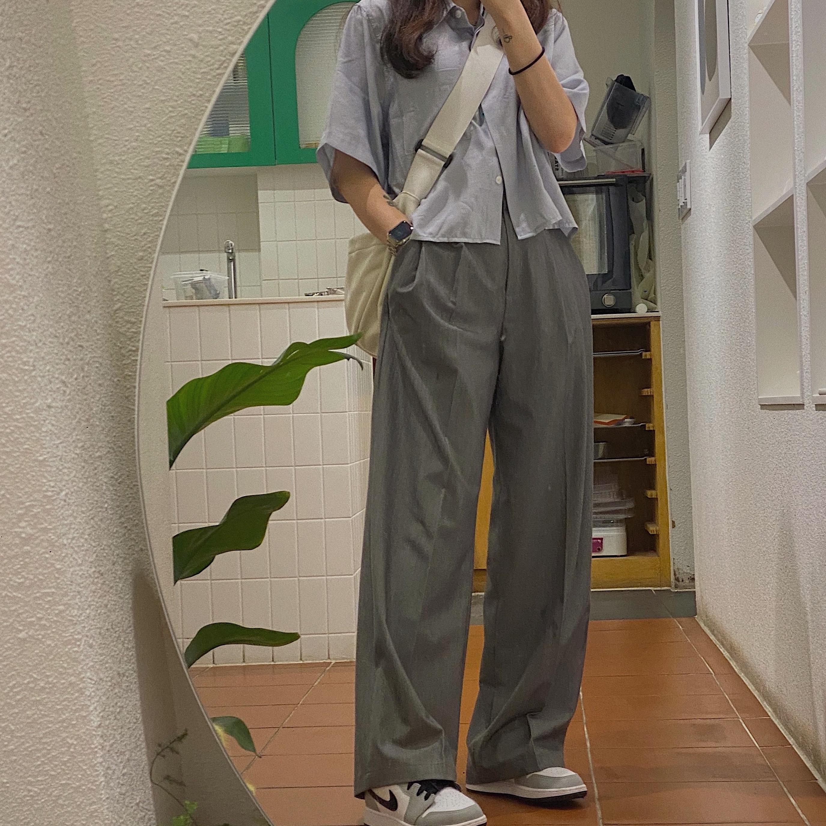 (GS) Jordan 1 Low Light Smoke Grey 착용 스타일 - 1