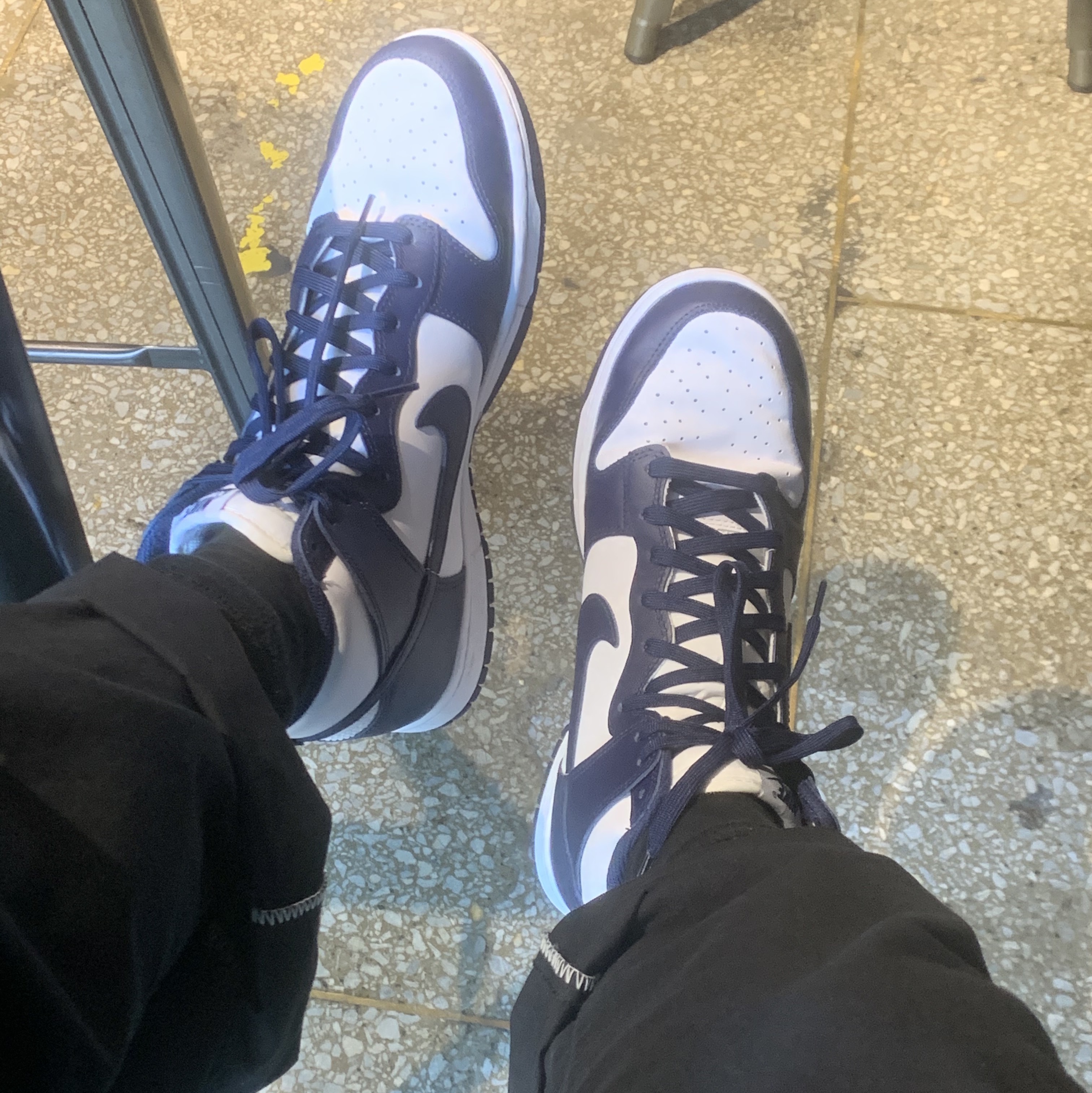 Nike Dunk High Retro Championship Navy 착용 스타일 - 2