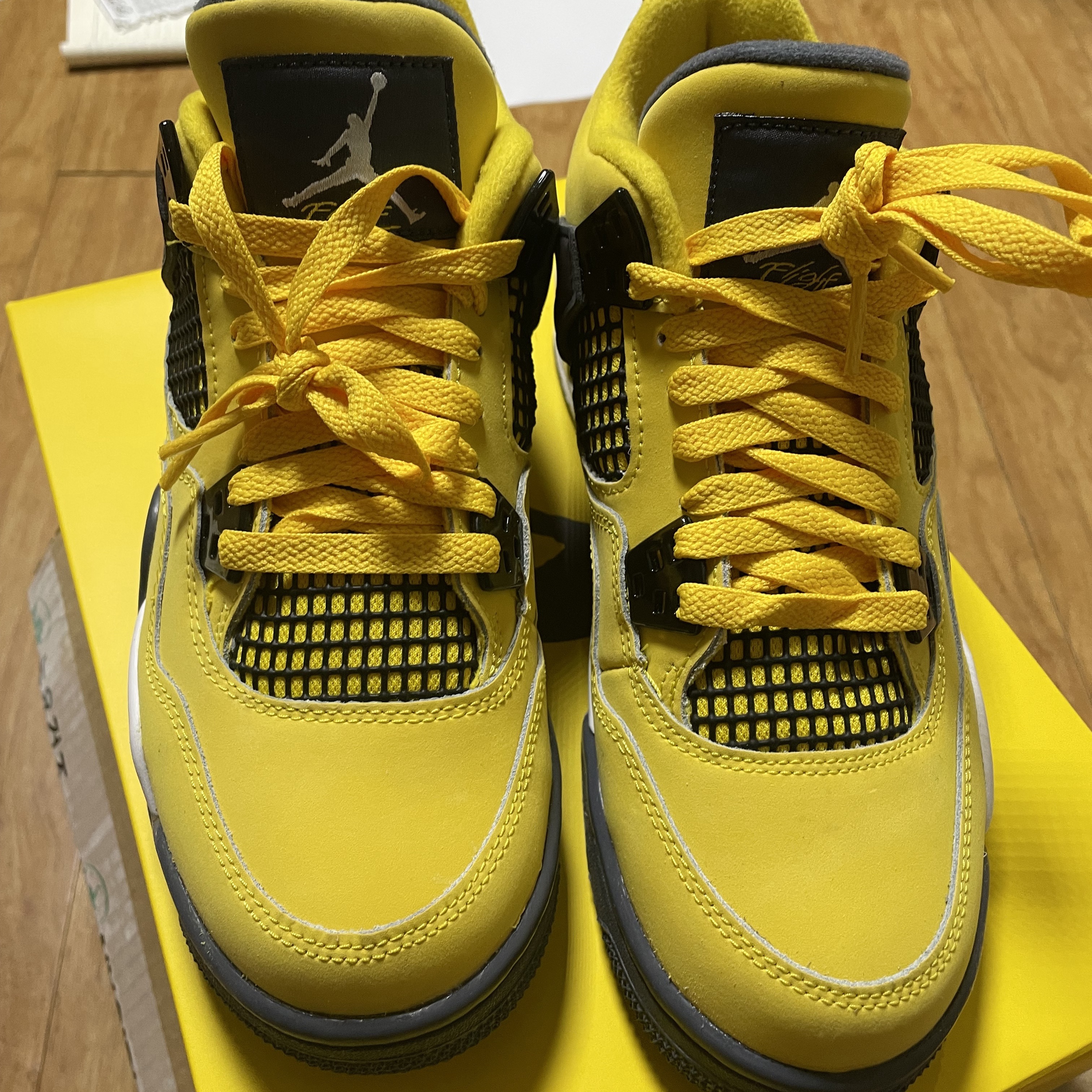(GS) Jordan 4 Retro Tour Yellow 착용 스타일