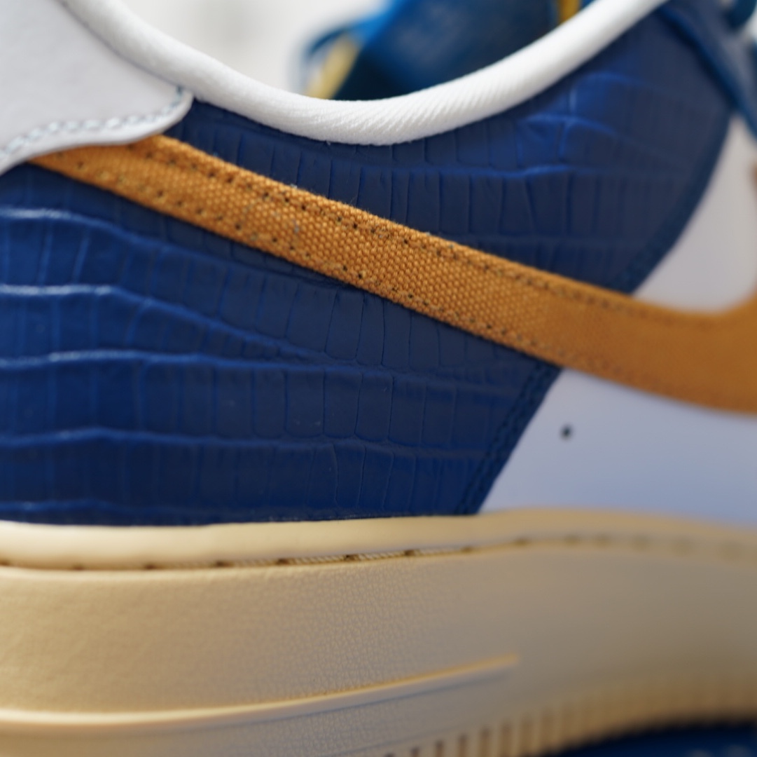Nike x Undefeated Air Force 1 Low SP 5 On It Court Blue 착용 스타일 - 2