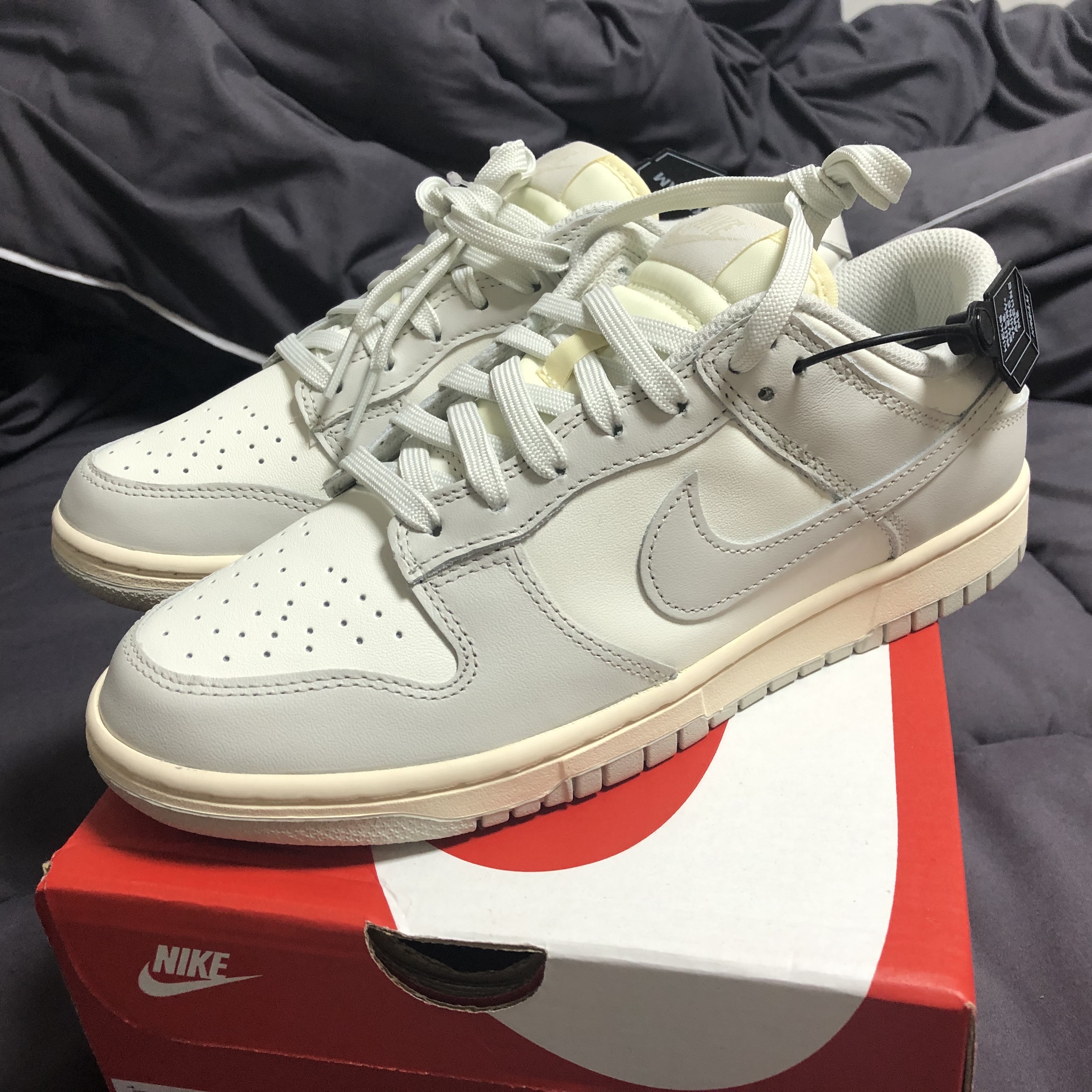 (W) Nike Dunk Low Light Bone 착용 스타일 - 1