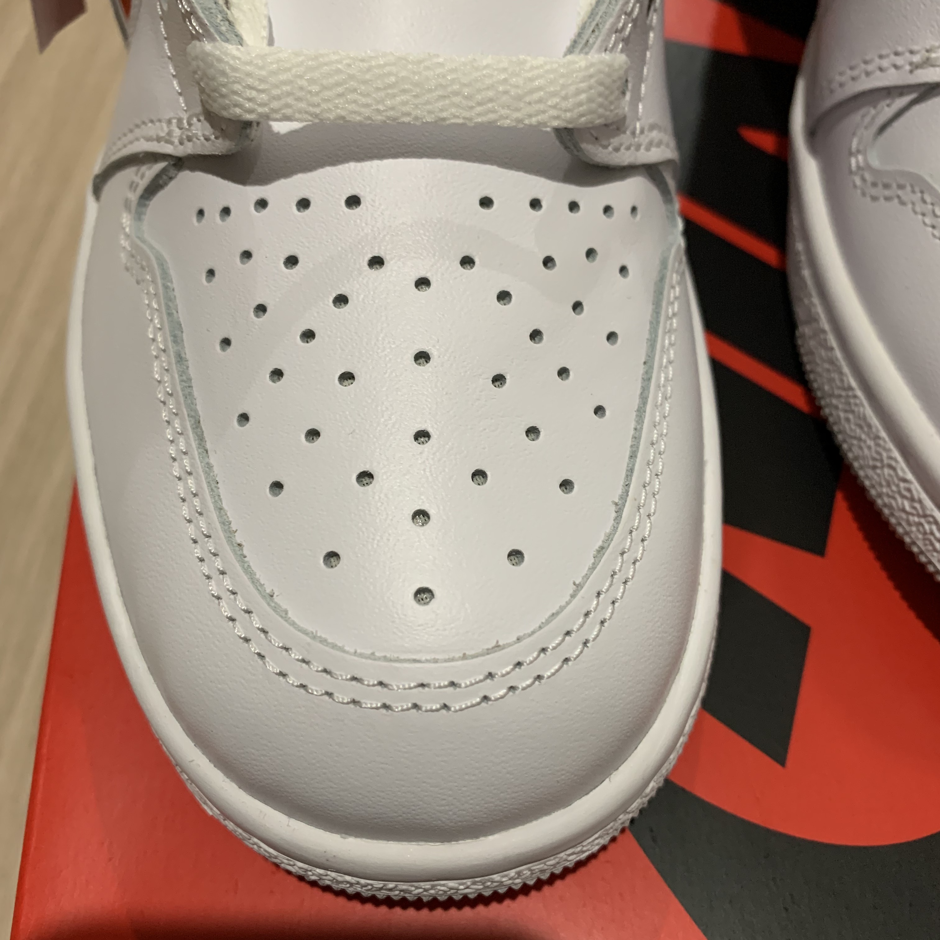 Jordan 1 High 85 Neutral Grey 착용 스타일 - 2