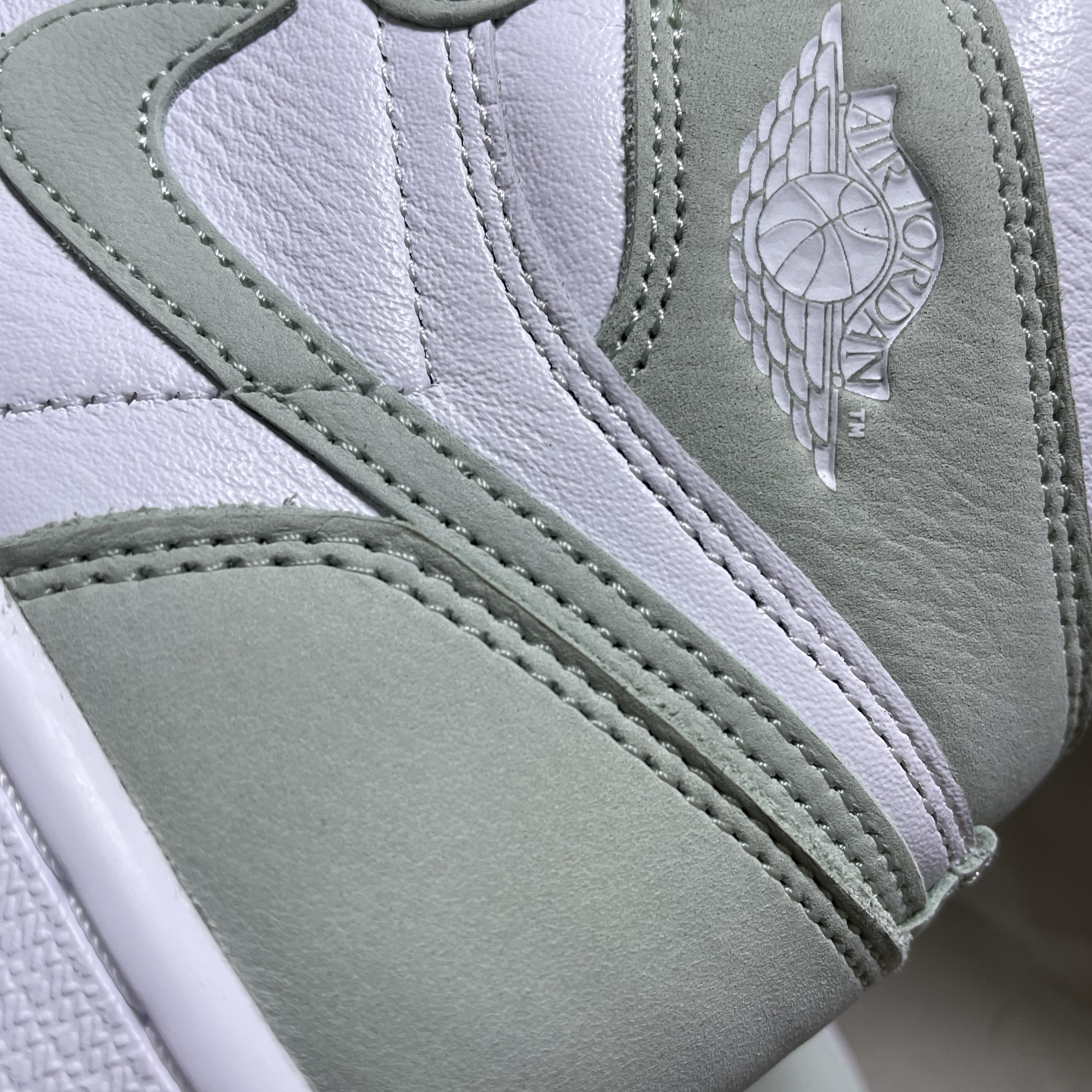 (W) Jordan 1 Retro High OG Seafoam 착용 스타일 - 3