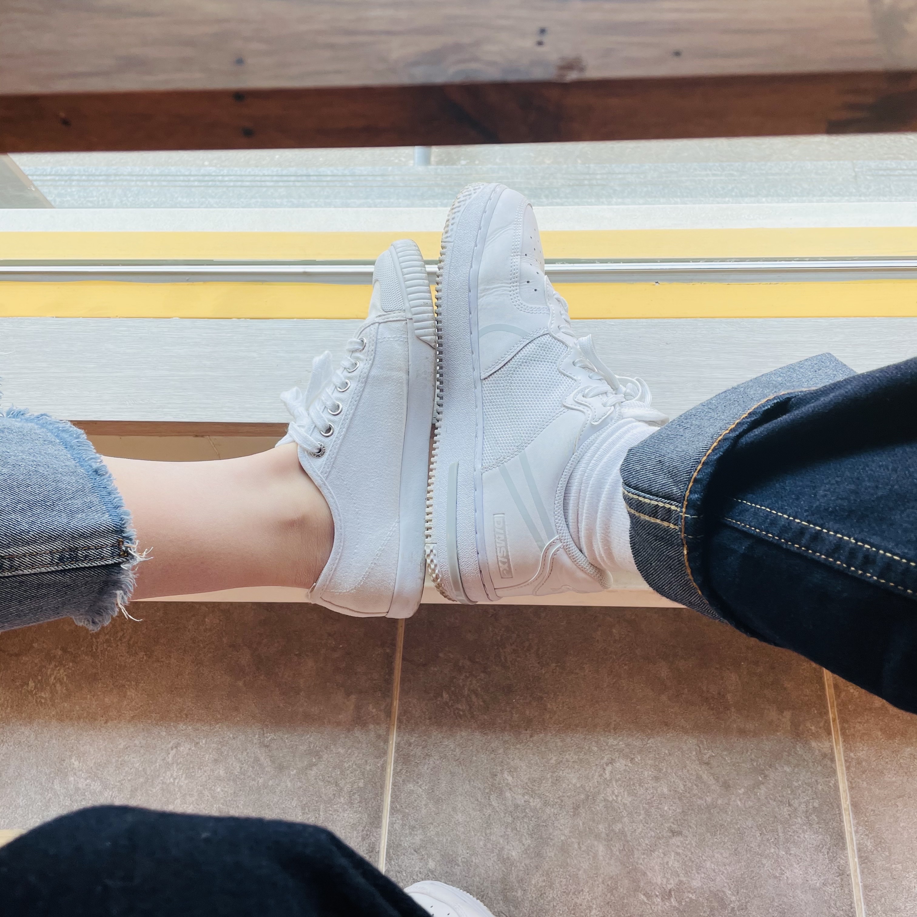 Nike Air Force 1 React White 착용 스타일 - 3