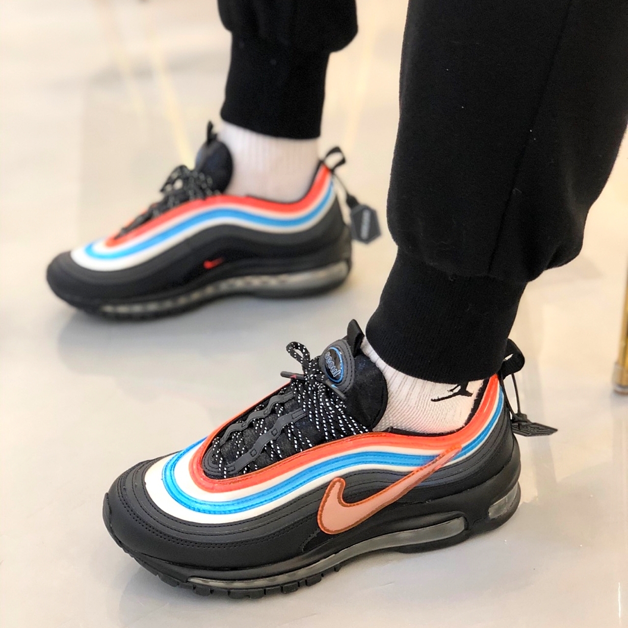 Nike Air Max 97 Neon Seoul 착용 스타일 - 1