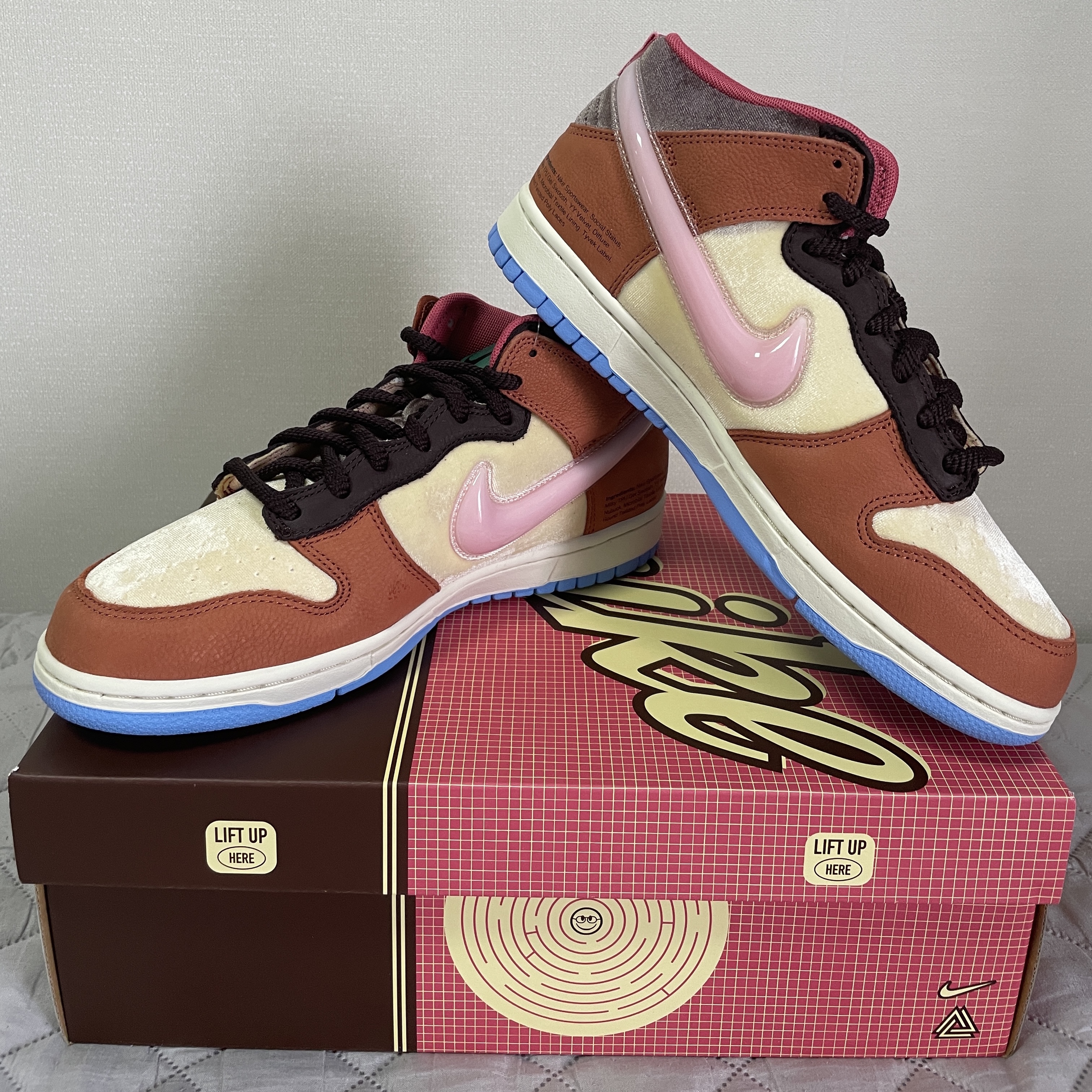 Nike x Social Status Dunk Mid Free Lunch Chocolate Milk 착용 스타일