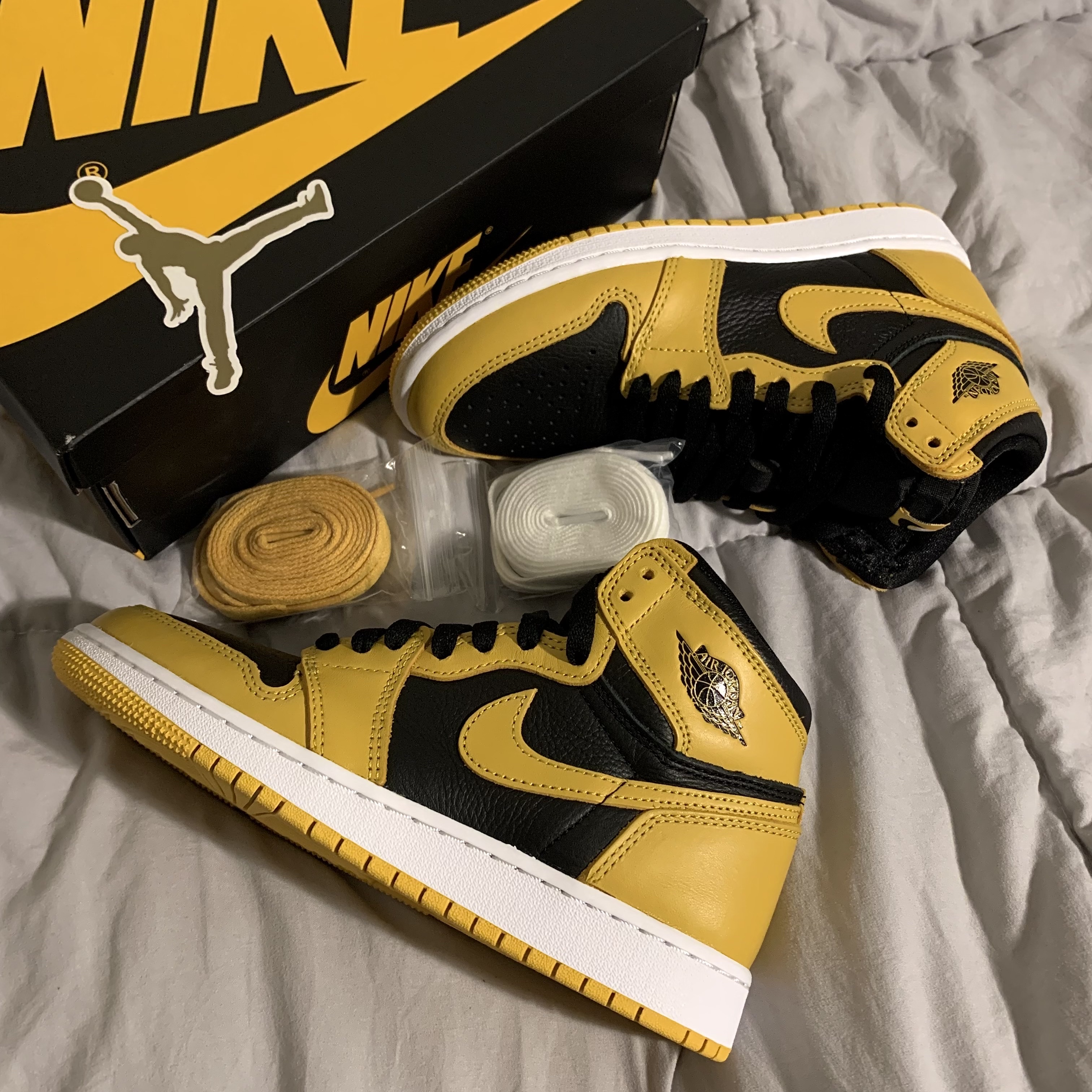 (GS) Jordan 1 Retro High OG Pollen 착용 스타일