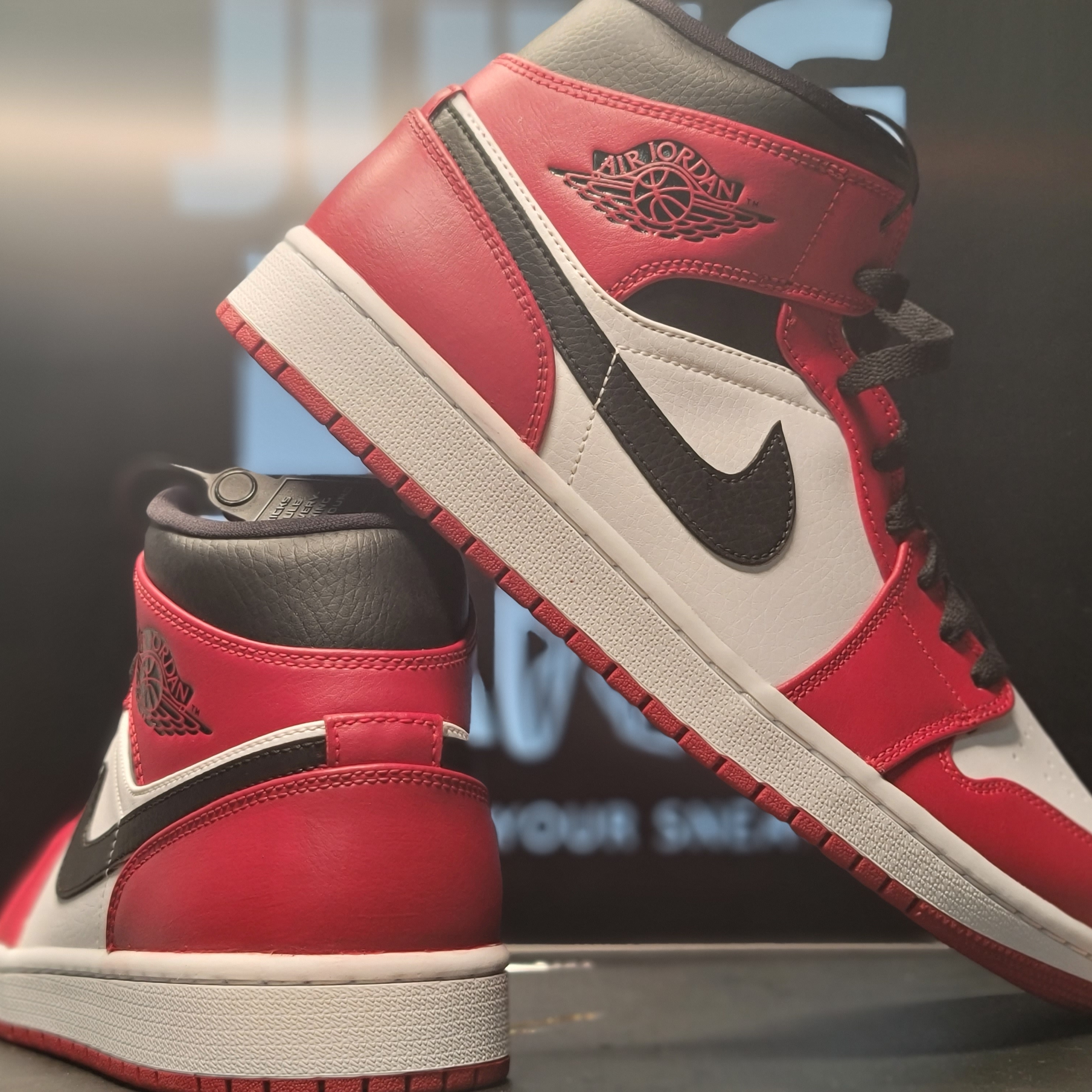 Jordan 1 Mid Chicago 2020 착용 스타일