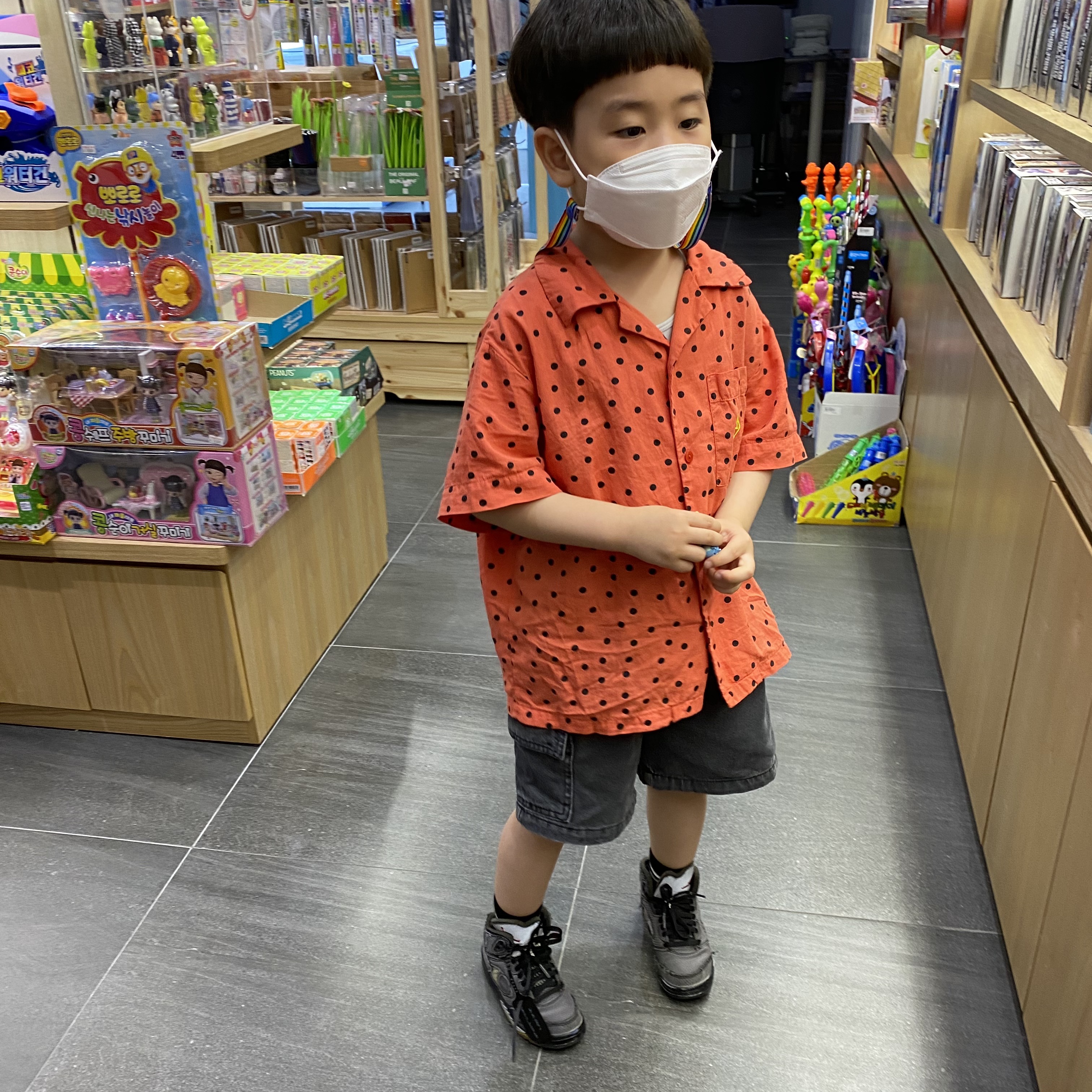 (PS) Jordan 5 x Off-White Retro SP Black Muslin 착용 스타일 - 3