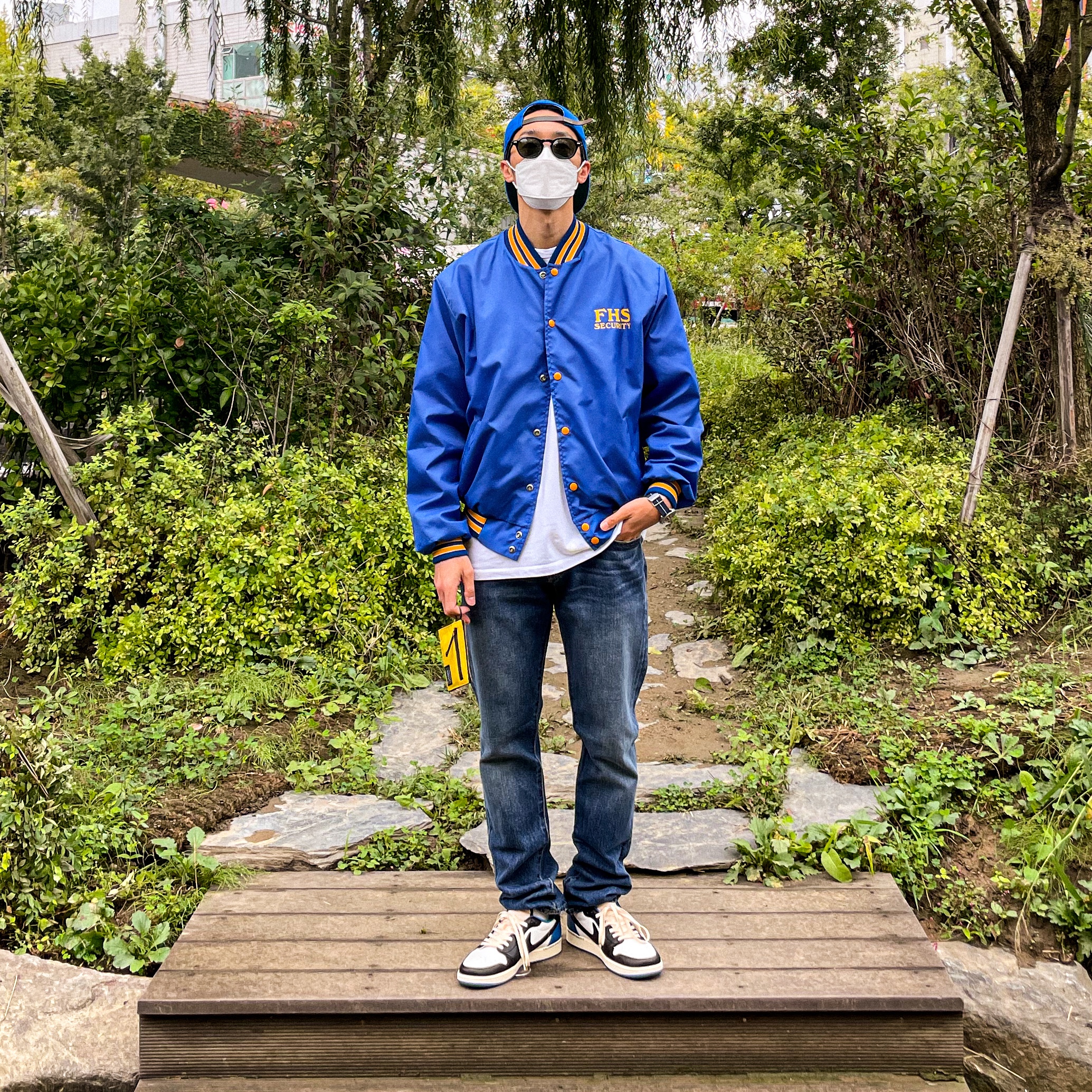 Jordan 1 x Travis Scott x Fragment Retro Low OG SP Military Blue 착용 스타일 - 1