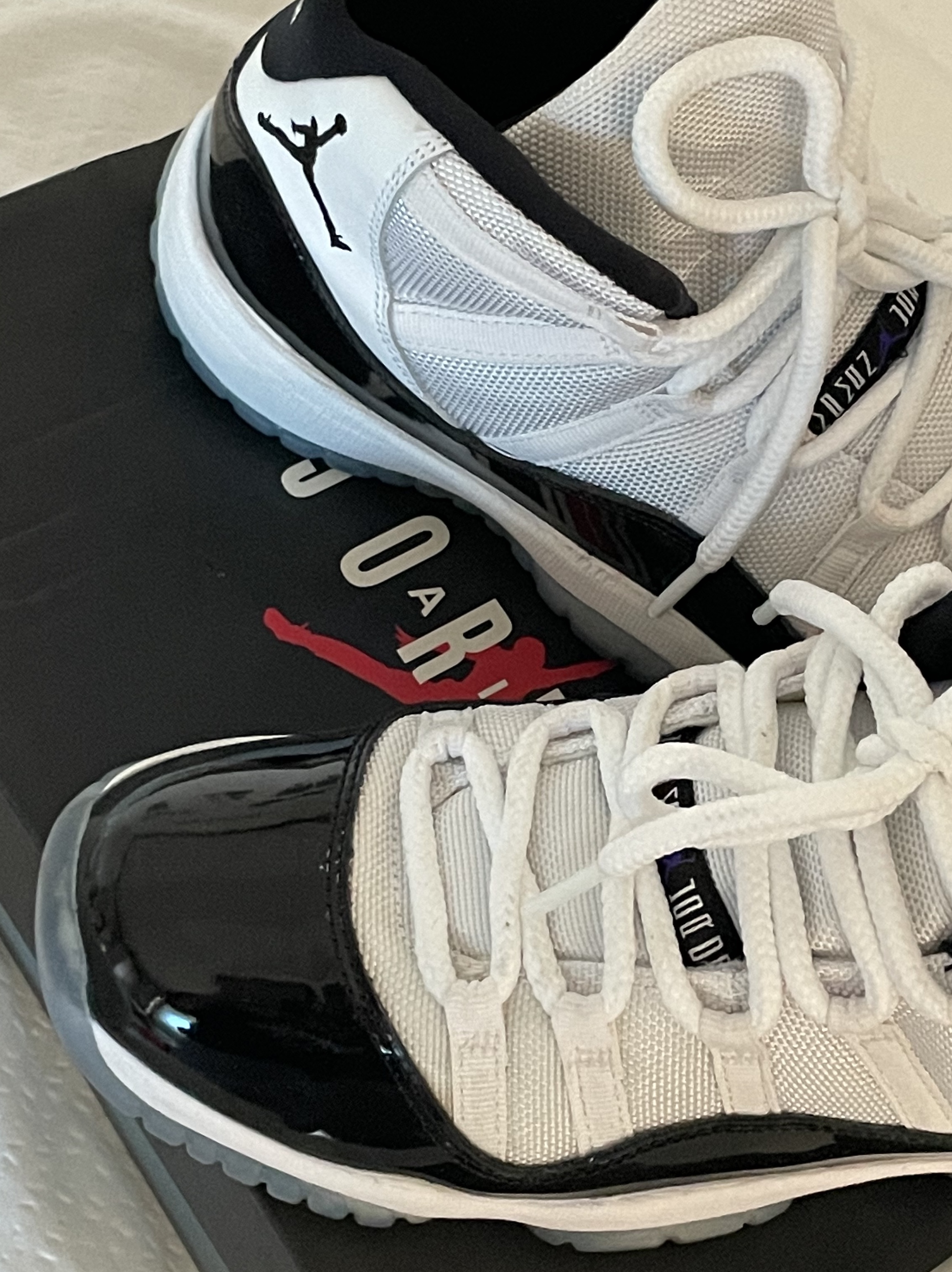 Jordan 11 Retro Concord 2018 착용 스타일 - 3