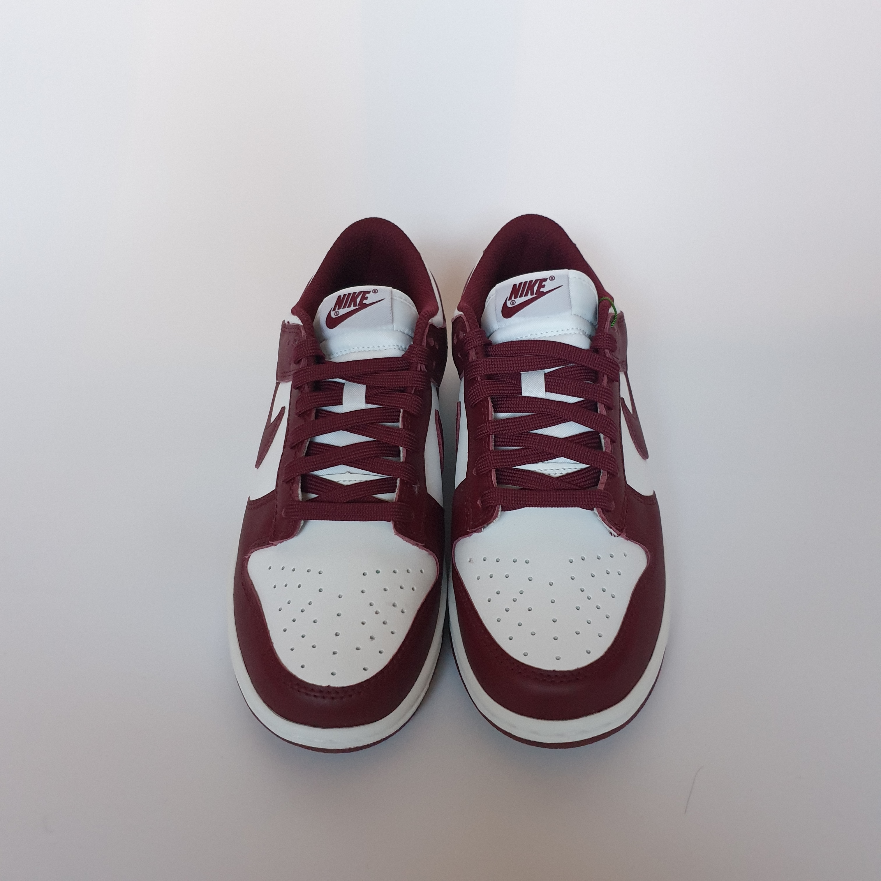 (W) Nike Dunk Low Bordeaux, (GS) Nike Dunk Low Black 착용 스타일 - 1