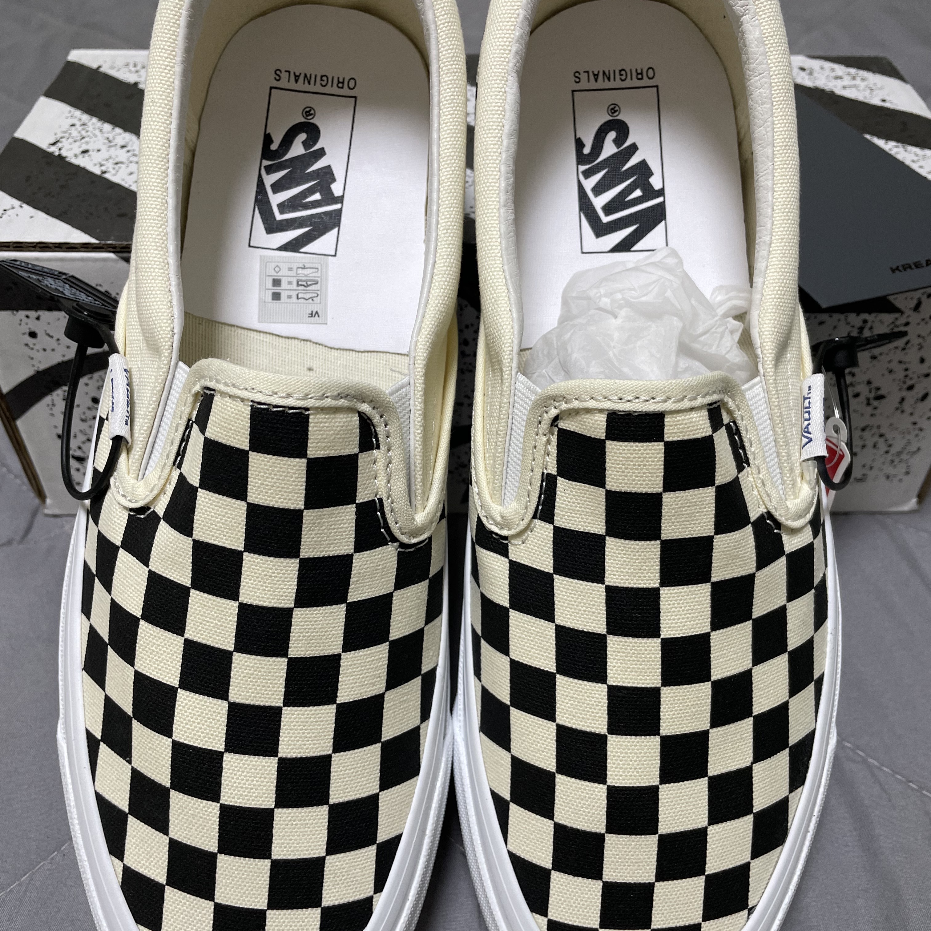 Vans Vault OG Classic Slip-On Checkerboard 착용 스타일 - 3
