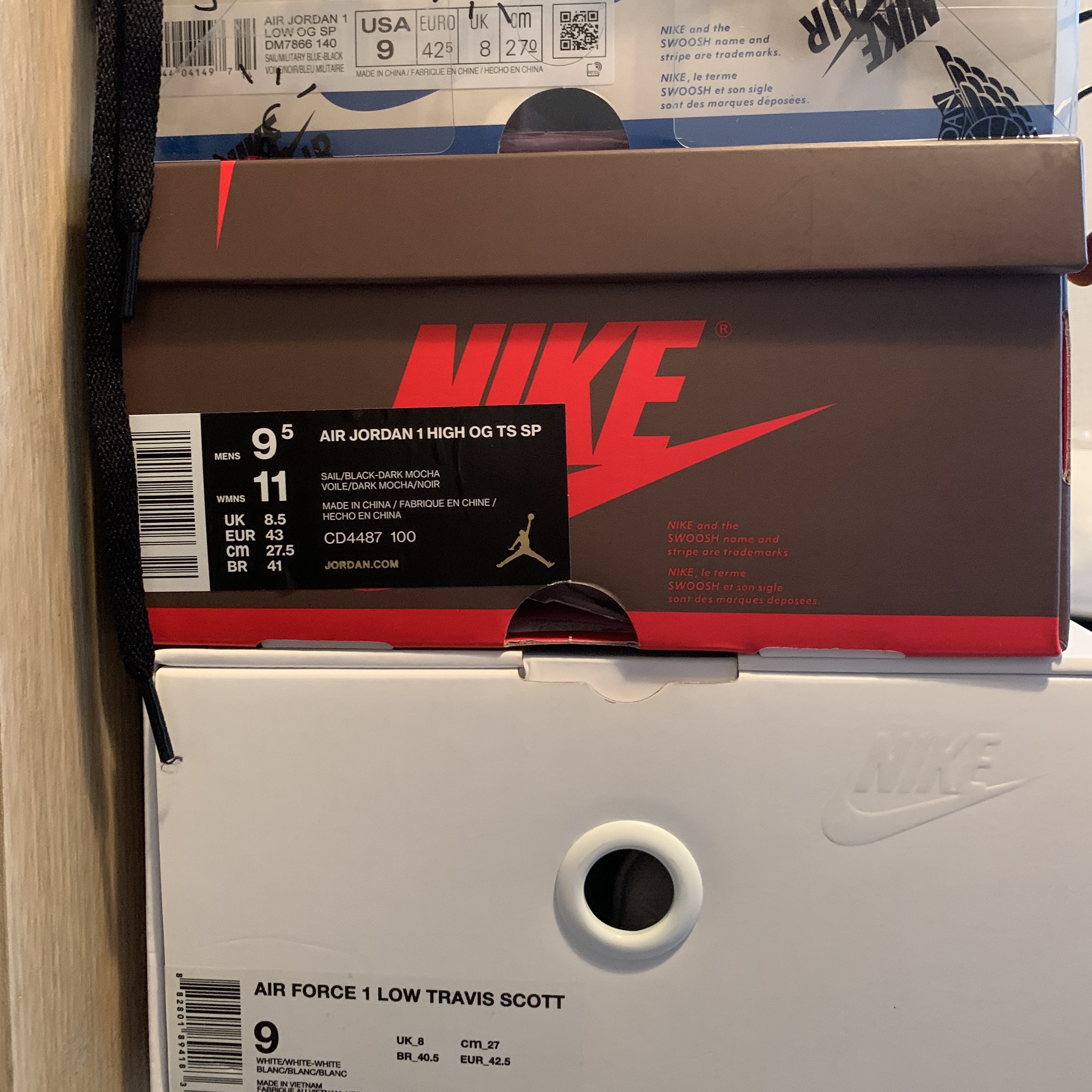 Nike x Travis Scott Air Force 1 Low Sail, Jordan 1 x Travis Scott x Fragment Retro Low OG SP Military Blue 착용 스타일