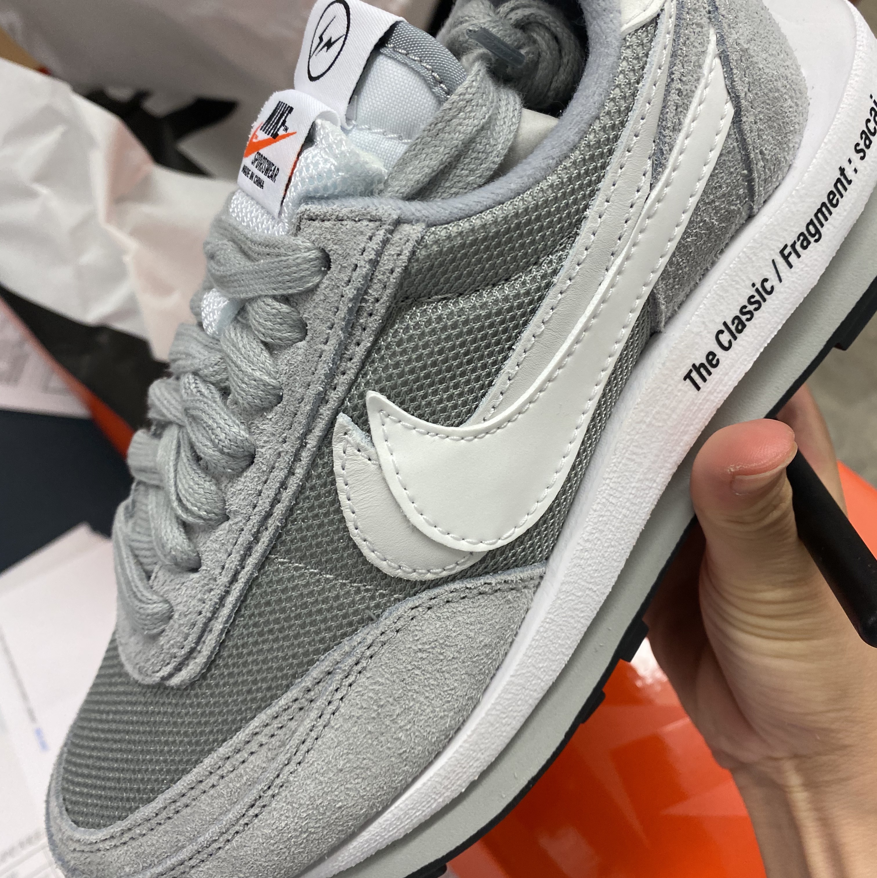 Nike x Sacai x Fragment LDWaffle Light Smoke Grey 착용 스타일