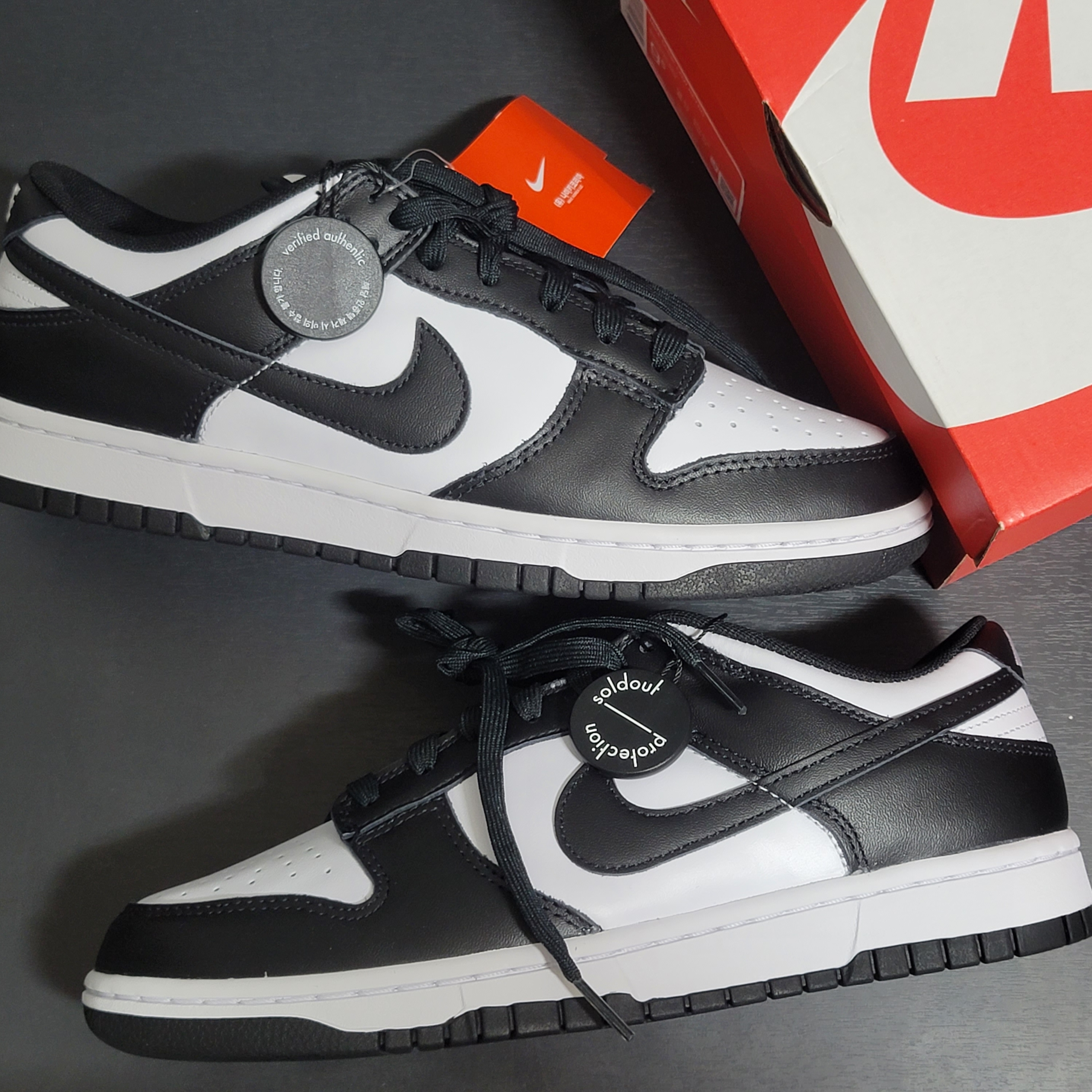 Nike Dunk Low Retro Black 착용 스타일