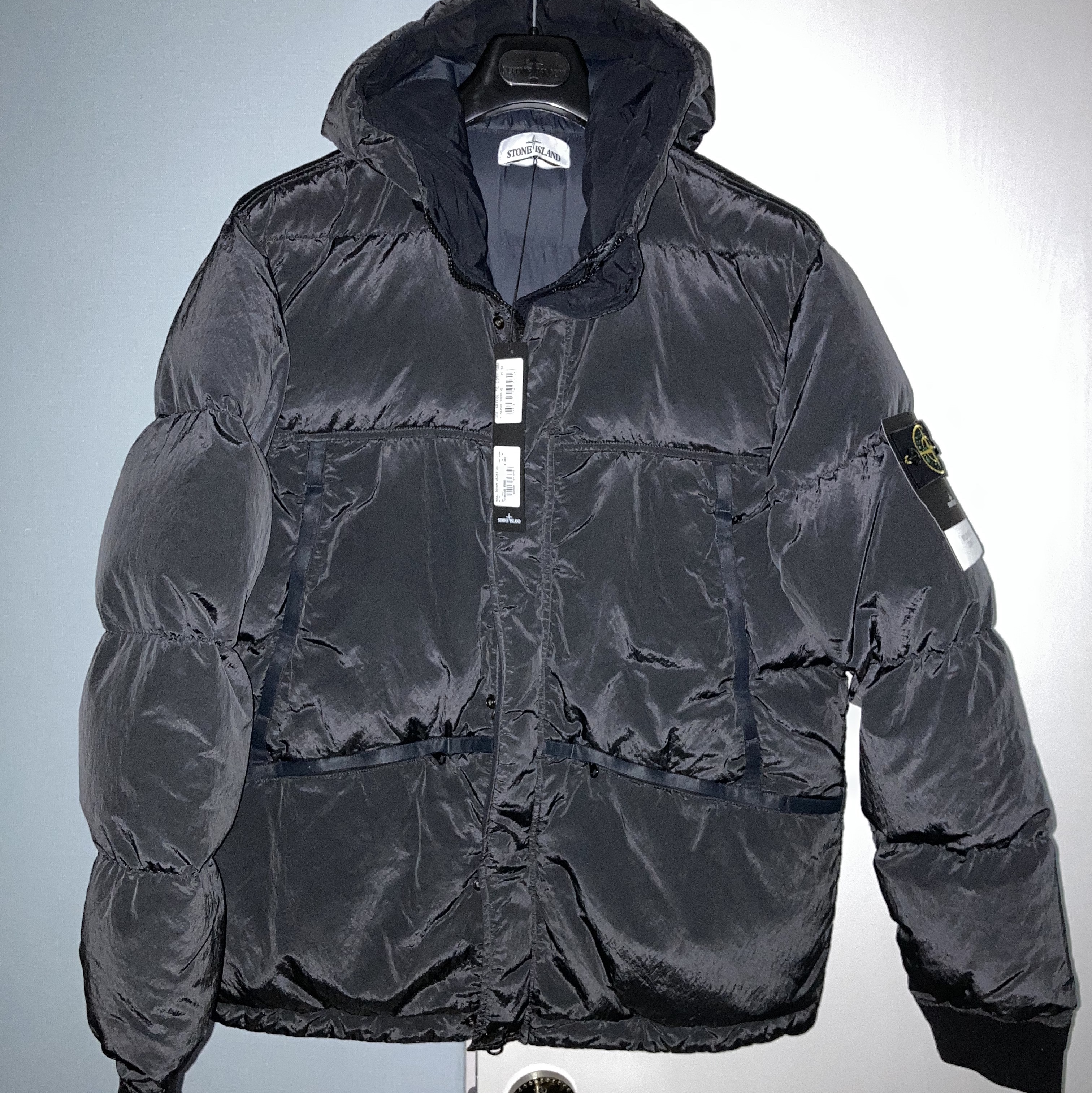 Stone Island 44508 Nylon Metal Down-TC Jacket Dark Grey - 21FW 착용 스타일 - 3
