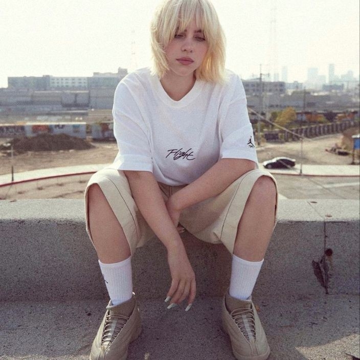 (W) Jordan 15 x Billie Eilish Retro SP Beige 착용 스타일 - 3