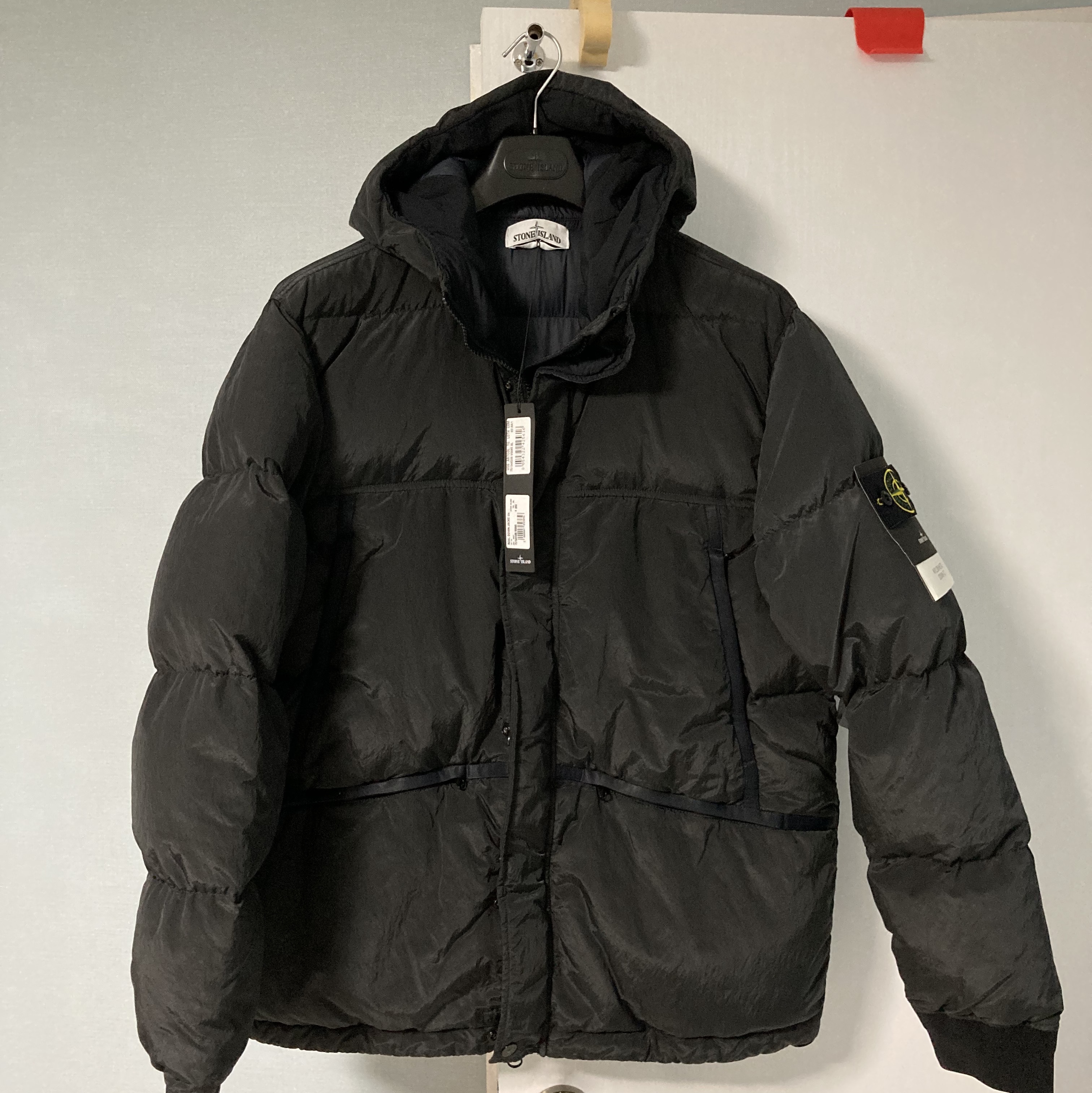 Stone Island 44508 Nylon Metal Down-TC Jacket Dark Grey - 21FW 착용 스타일 - 1