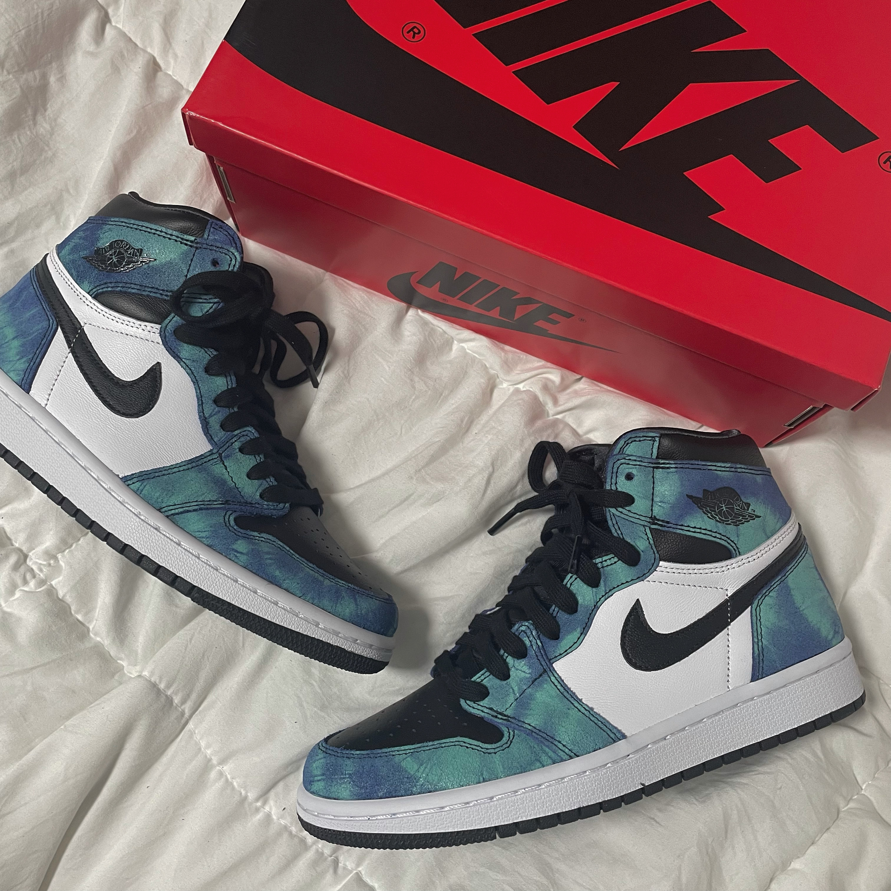 (W) Jordan 1 Retro High Tie-Dye 착용 스타일