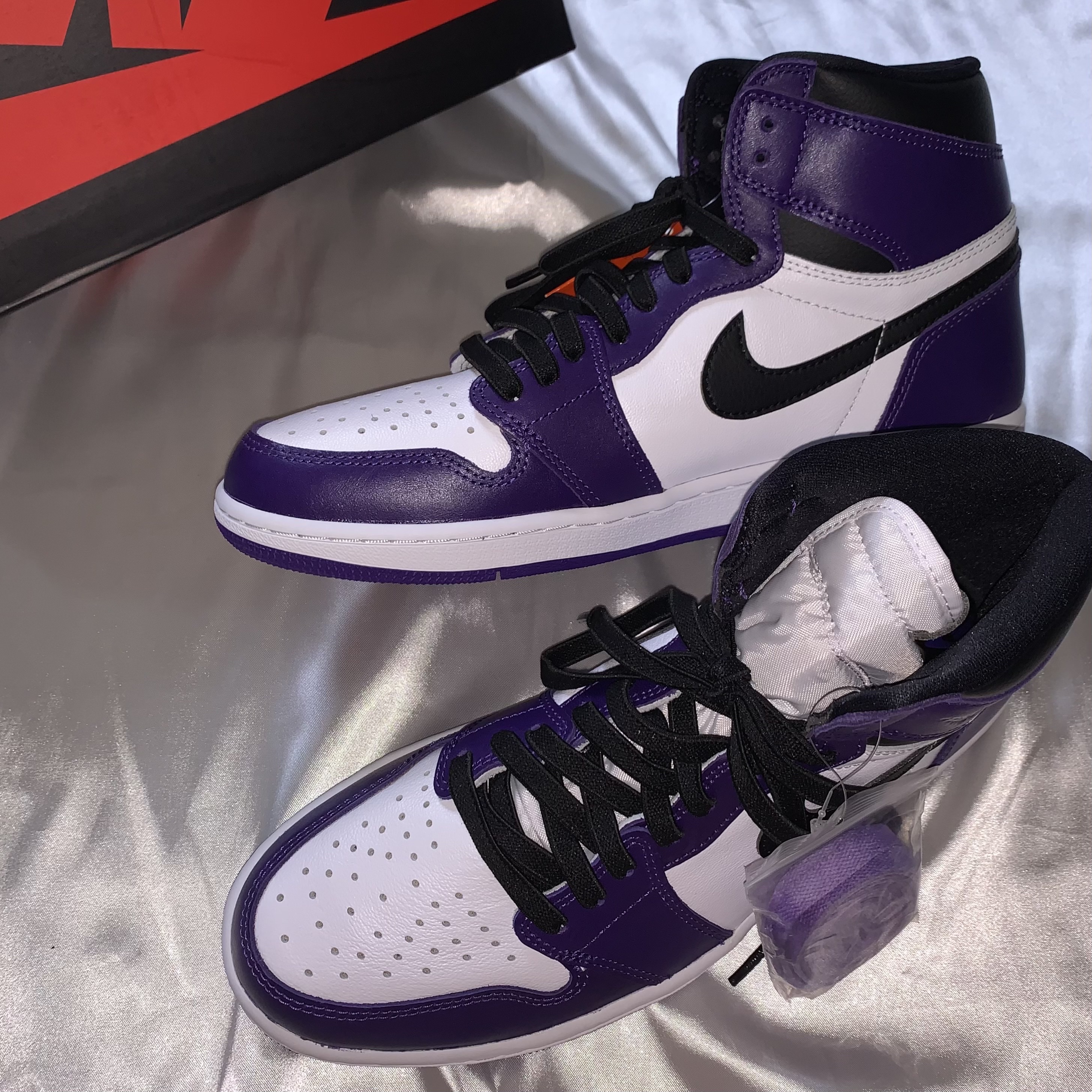 Jordan 1 Retro High OG Court Purple 2020 착용 스타일 - 2