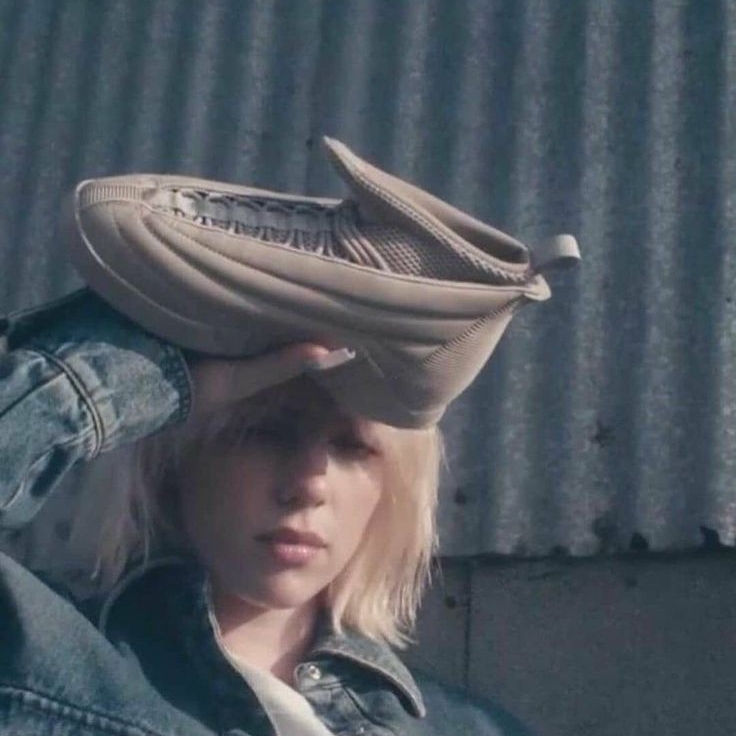 (W) Jordan 15 x Billie Eilish Retro SP Beige 착용 스타일 - 4