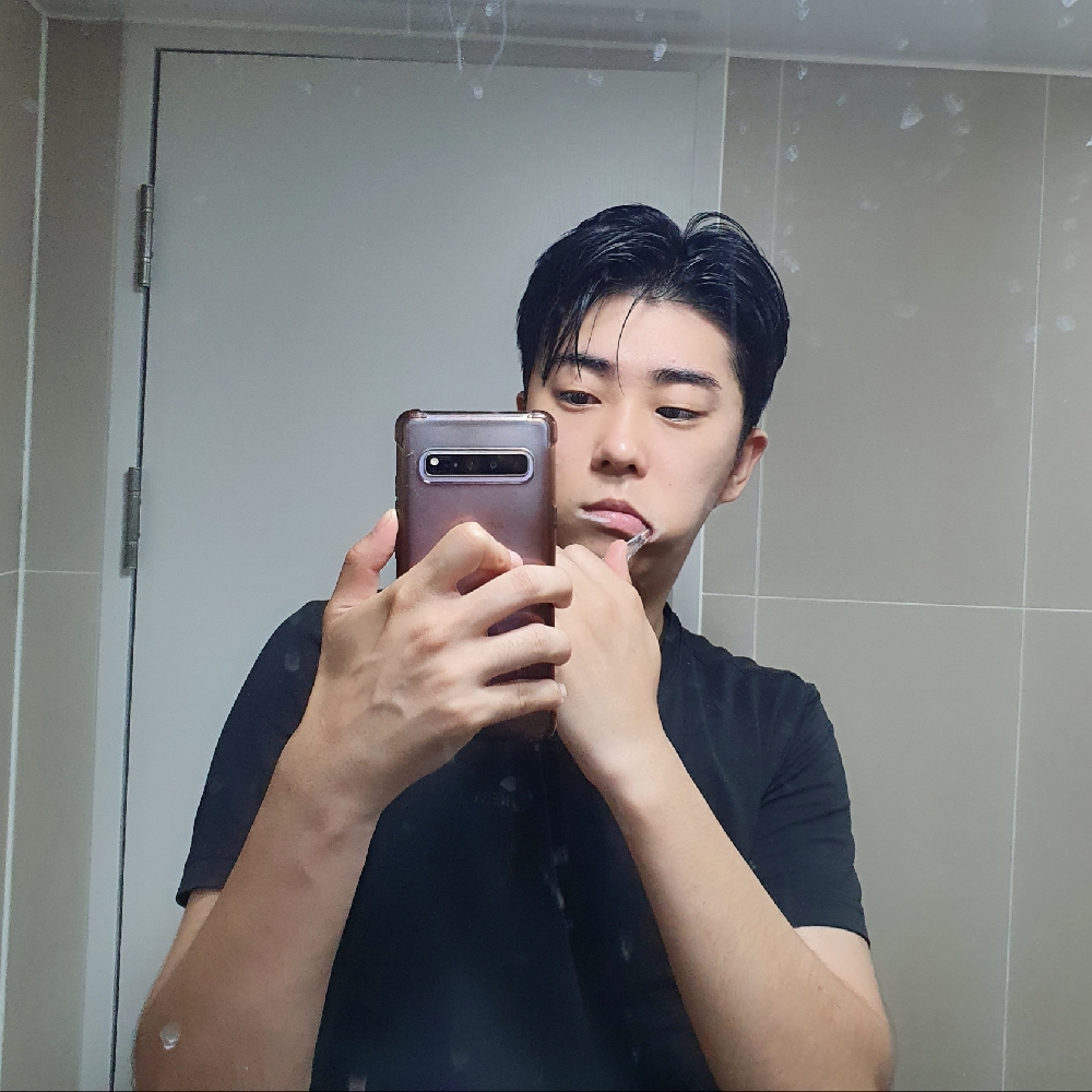 KREAM 프로필 이미지