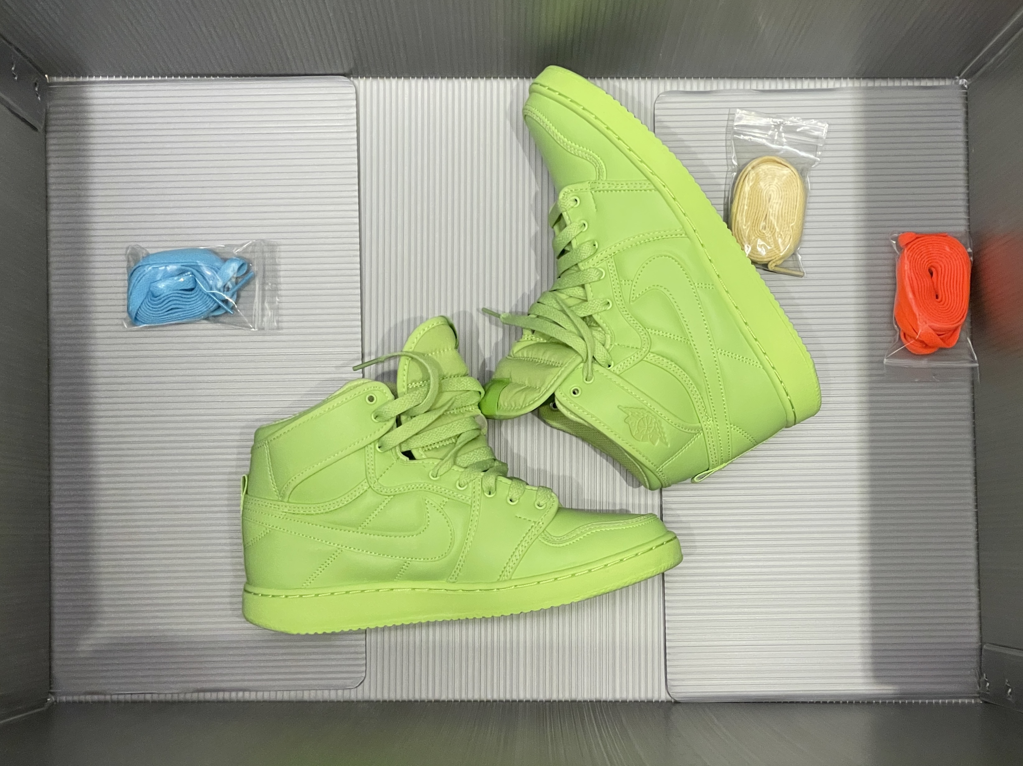 (W) Jordan 1 x Billie Eilish KO SP Lime Green 착용 스타일