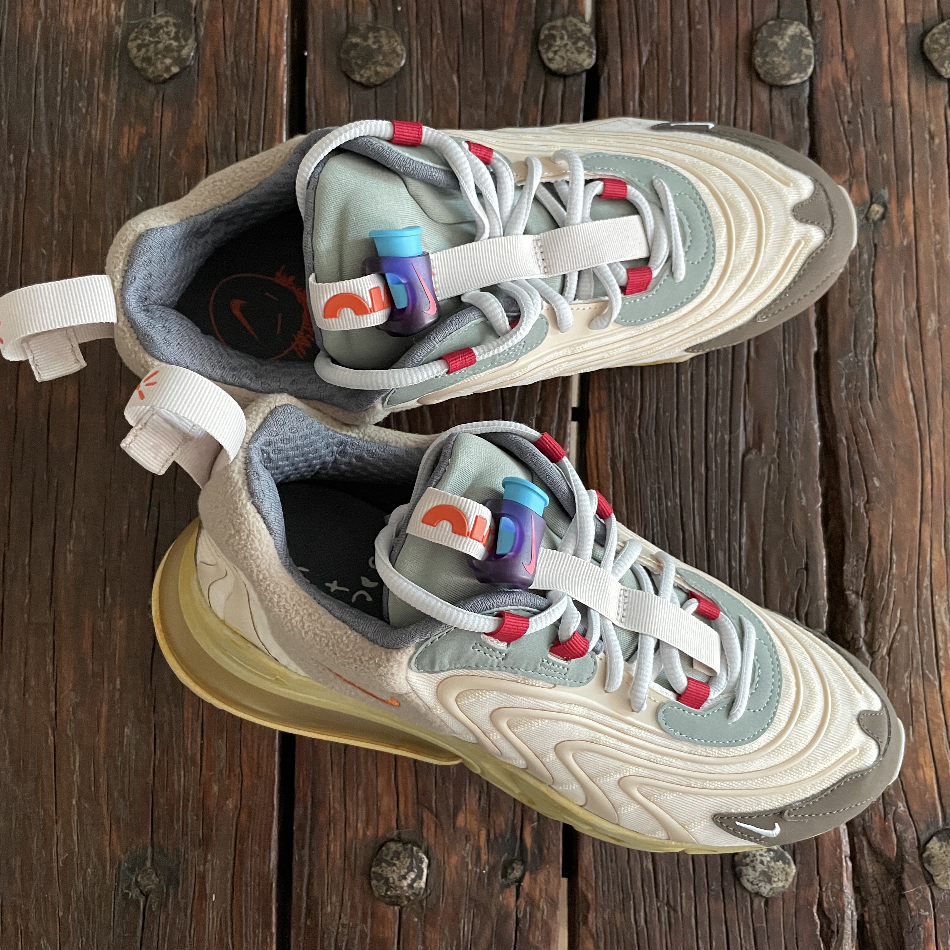 Nike x Travis Scott Air Max 270 React Cactus Trails 착용 스타일
