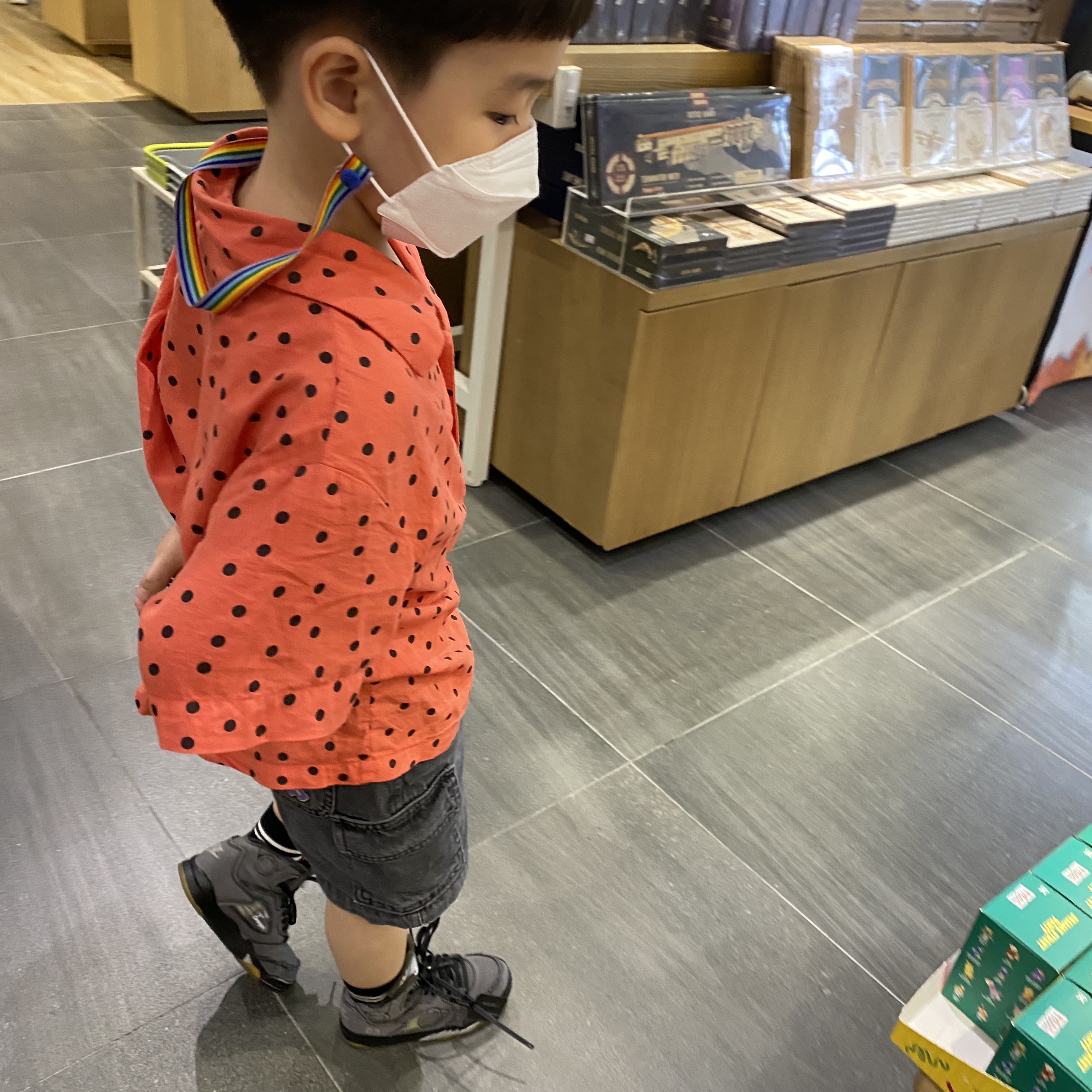 (PS) Jordan 5 x Off-White Retro SP Black Muslin 착용 스타일 - 2