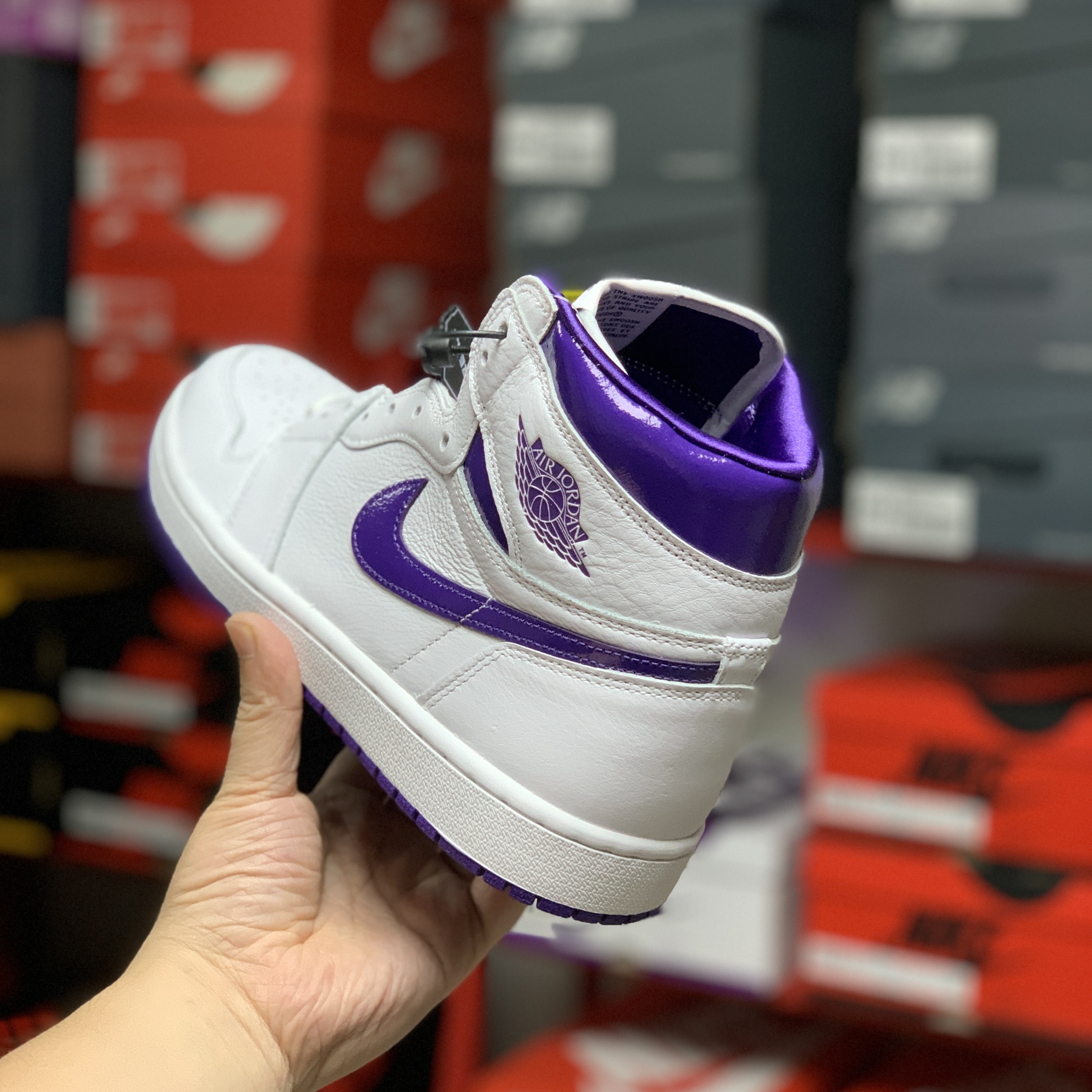(W) Jordan 1 High OG Court Purple 착용 스타일 - 2