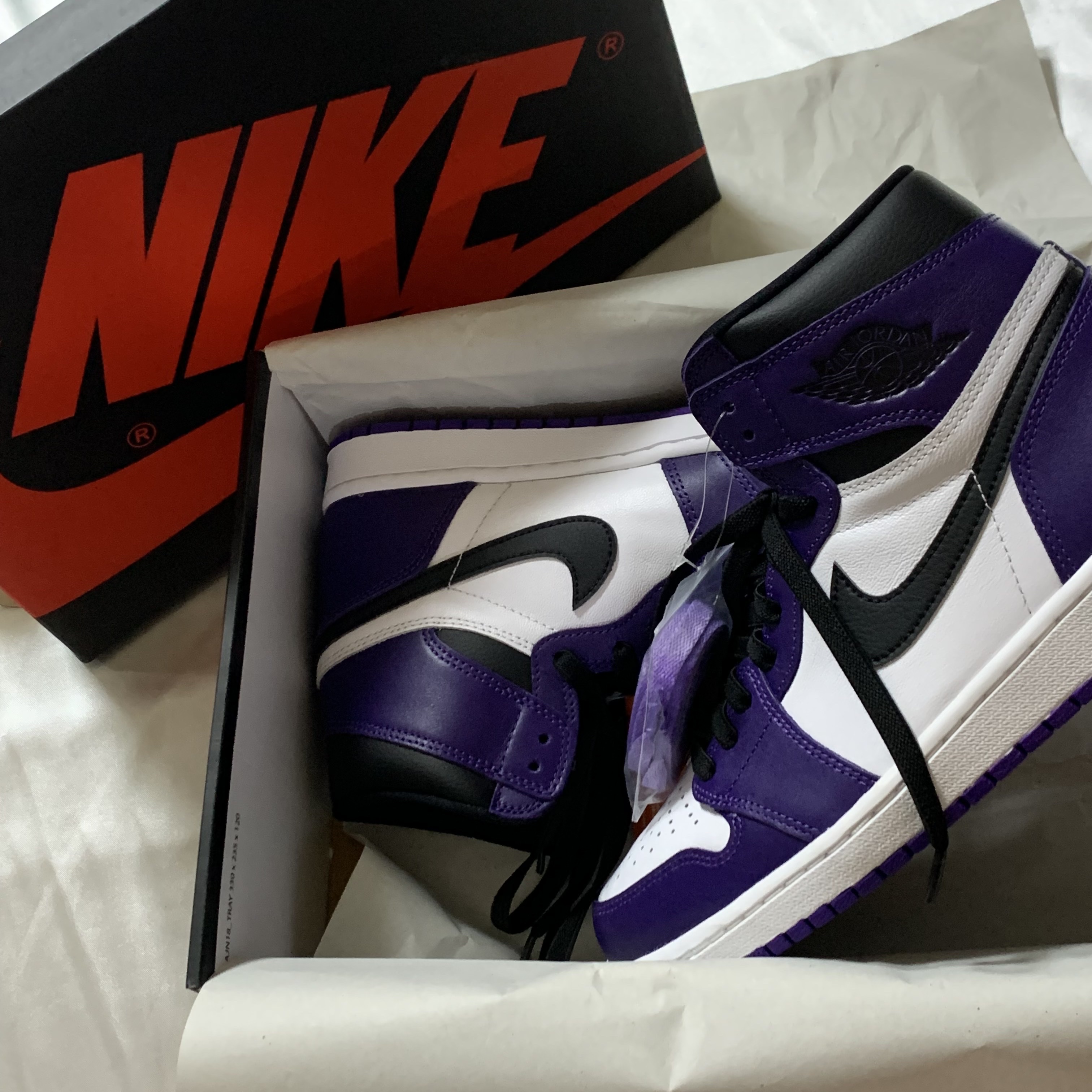 Jordan 1 Retro High OG Court Purple 2020 착용 스타일 - 4