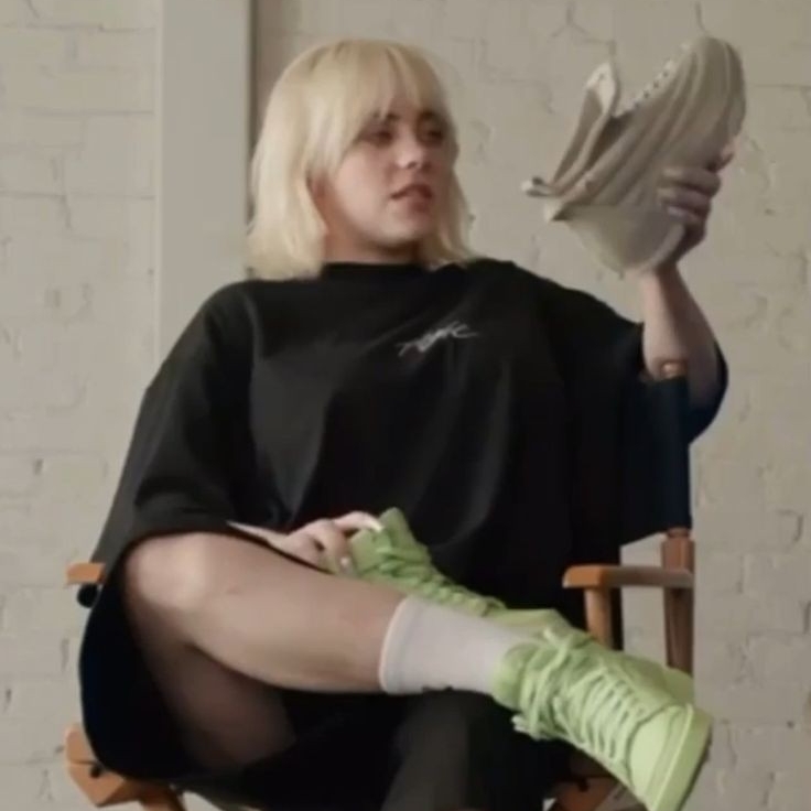 (W) Jordan 15 x Billie Eilish Retro SP Beige 착용 스타일 - 2