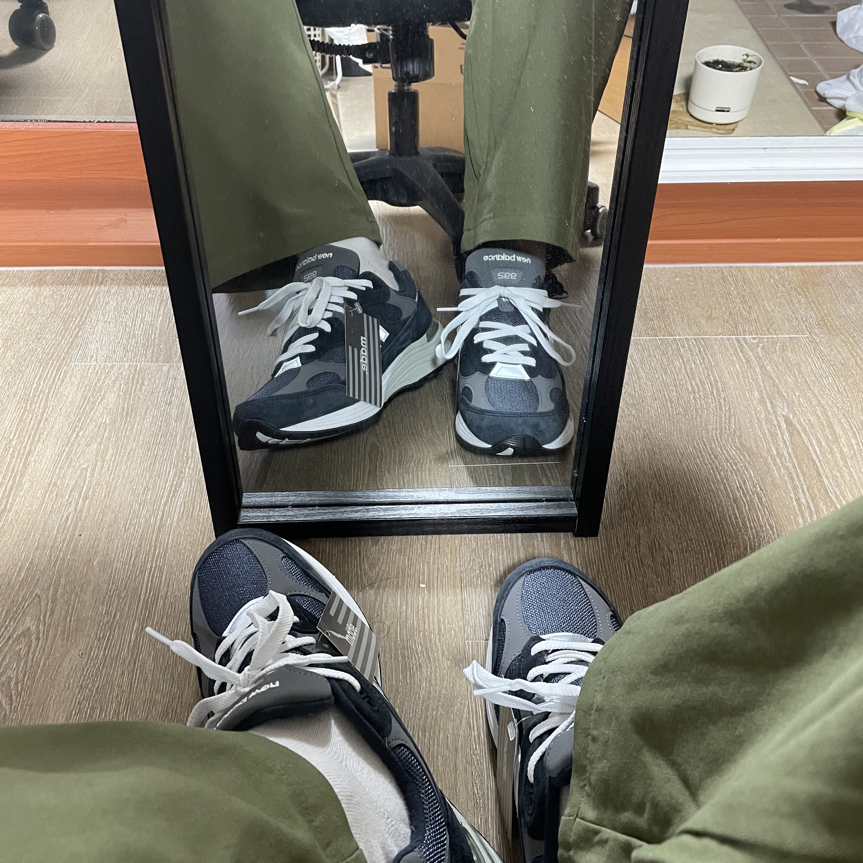 New Balance 992 Made in USA Navy 착용 스타일