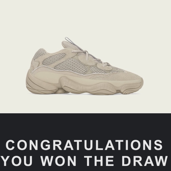 Adidas Yeezy 500 Taupe Light 착용 스타일 - 1