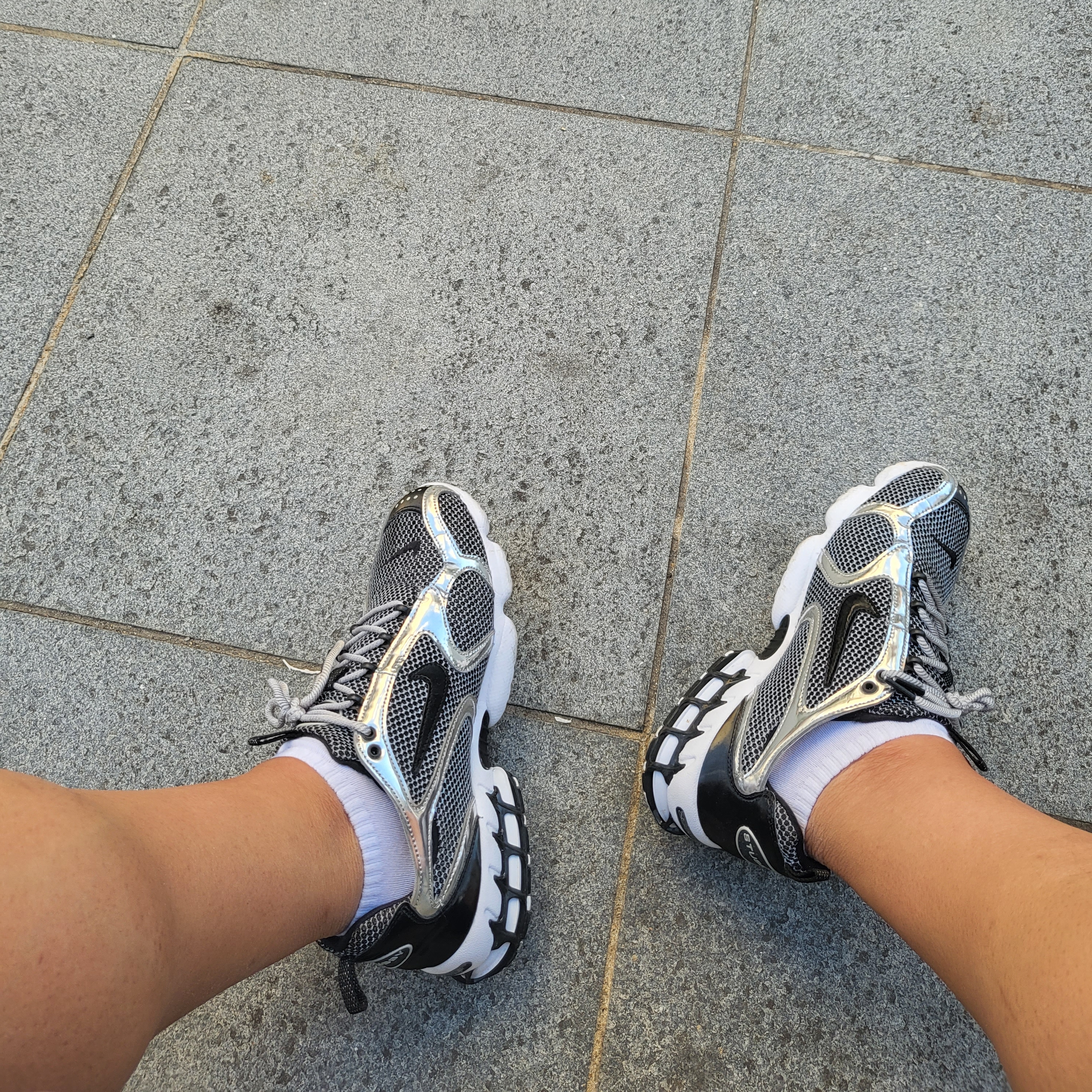 Nike x Stussy Air Zoom Spiridon Cage 2 Pure Platinum 착용 스타일