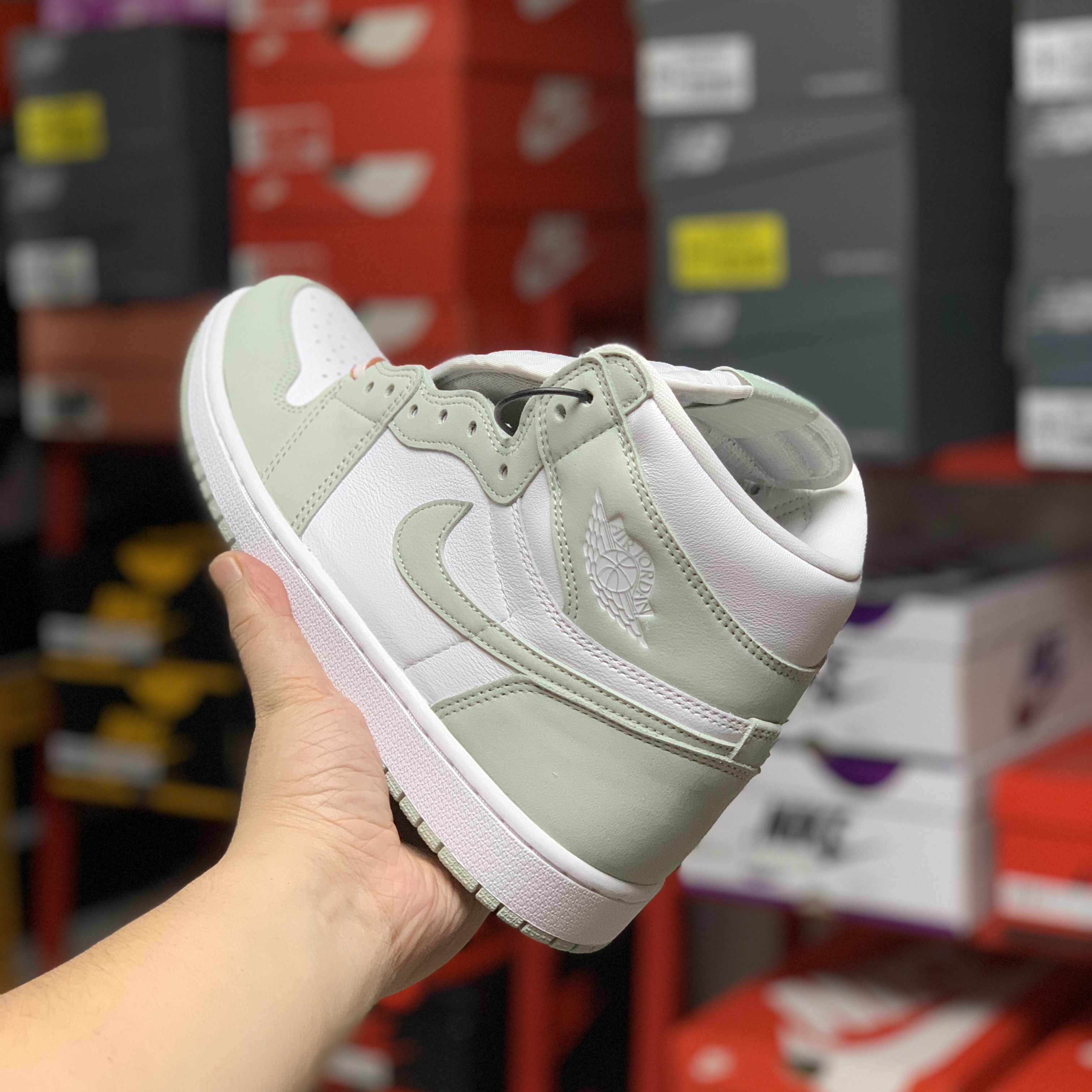 (W) Jordan 1 Retro High OG Seafoam 착용 스타일 - 2