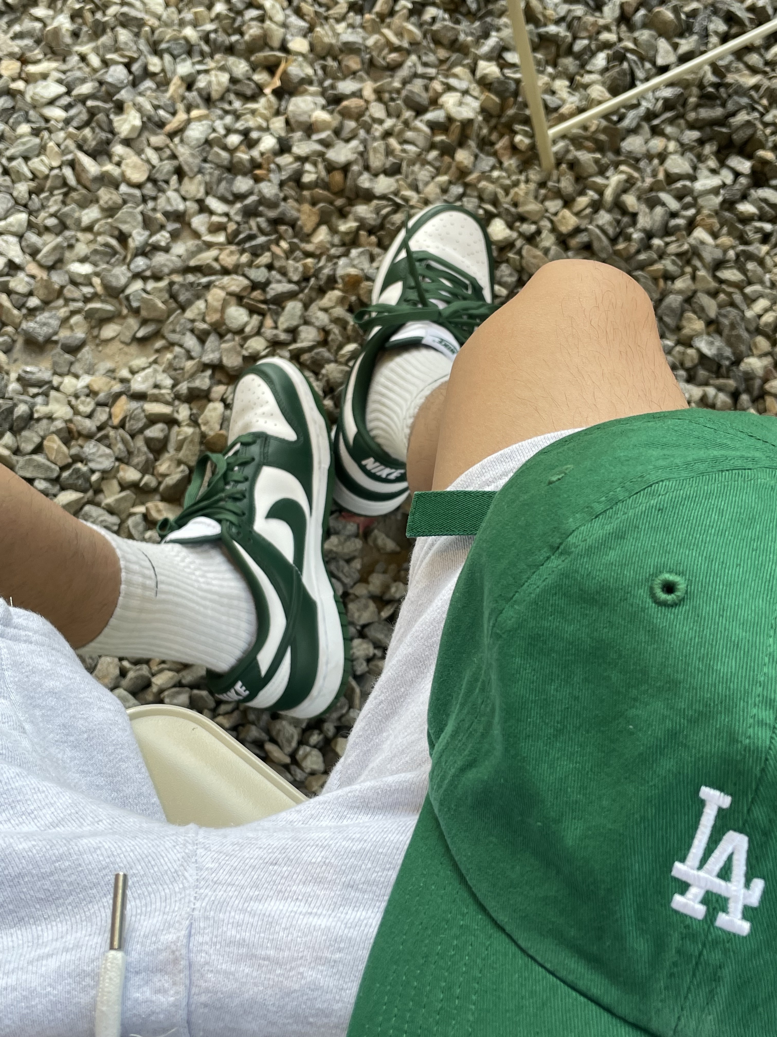 Nike Dunk Low Retro Varsity Green 착용 스타일