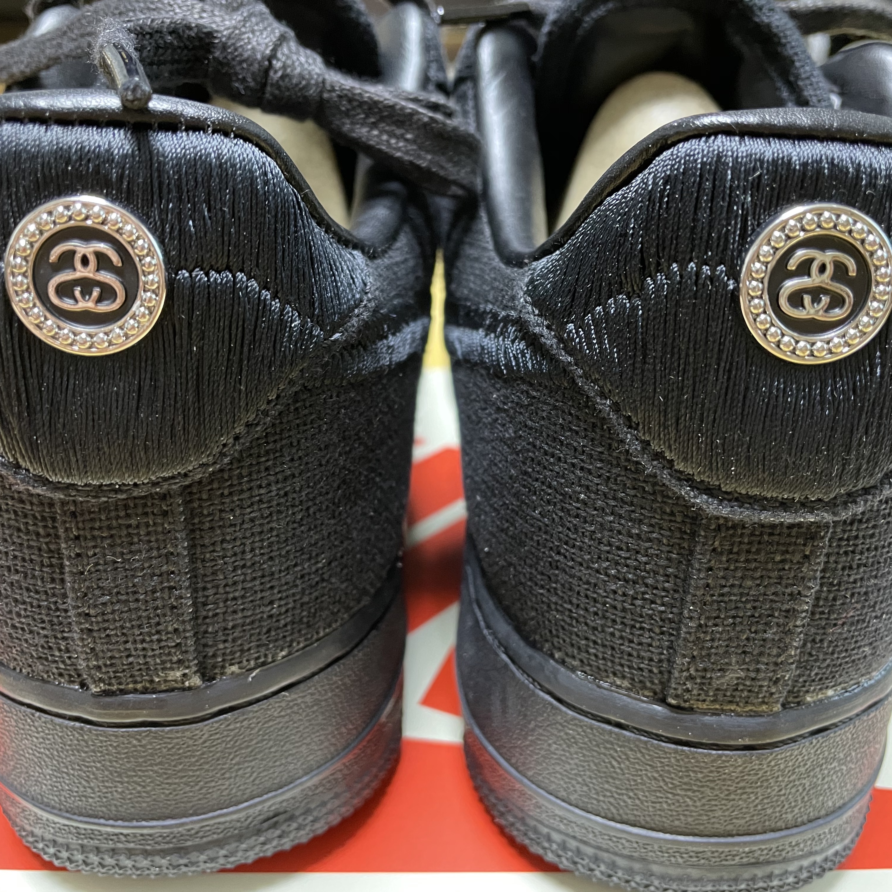 Nike x Stussy Air Force 1 Low Triple Black 착용 스타일