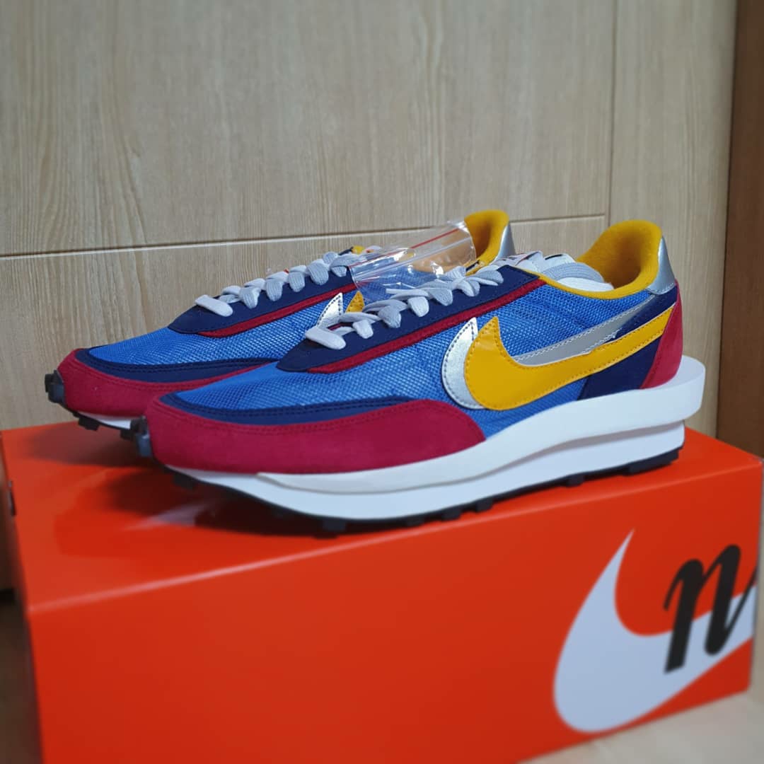 Nike x Sacai LDWaffle Blue Multi 착용 스타일 - 2