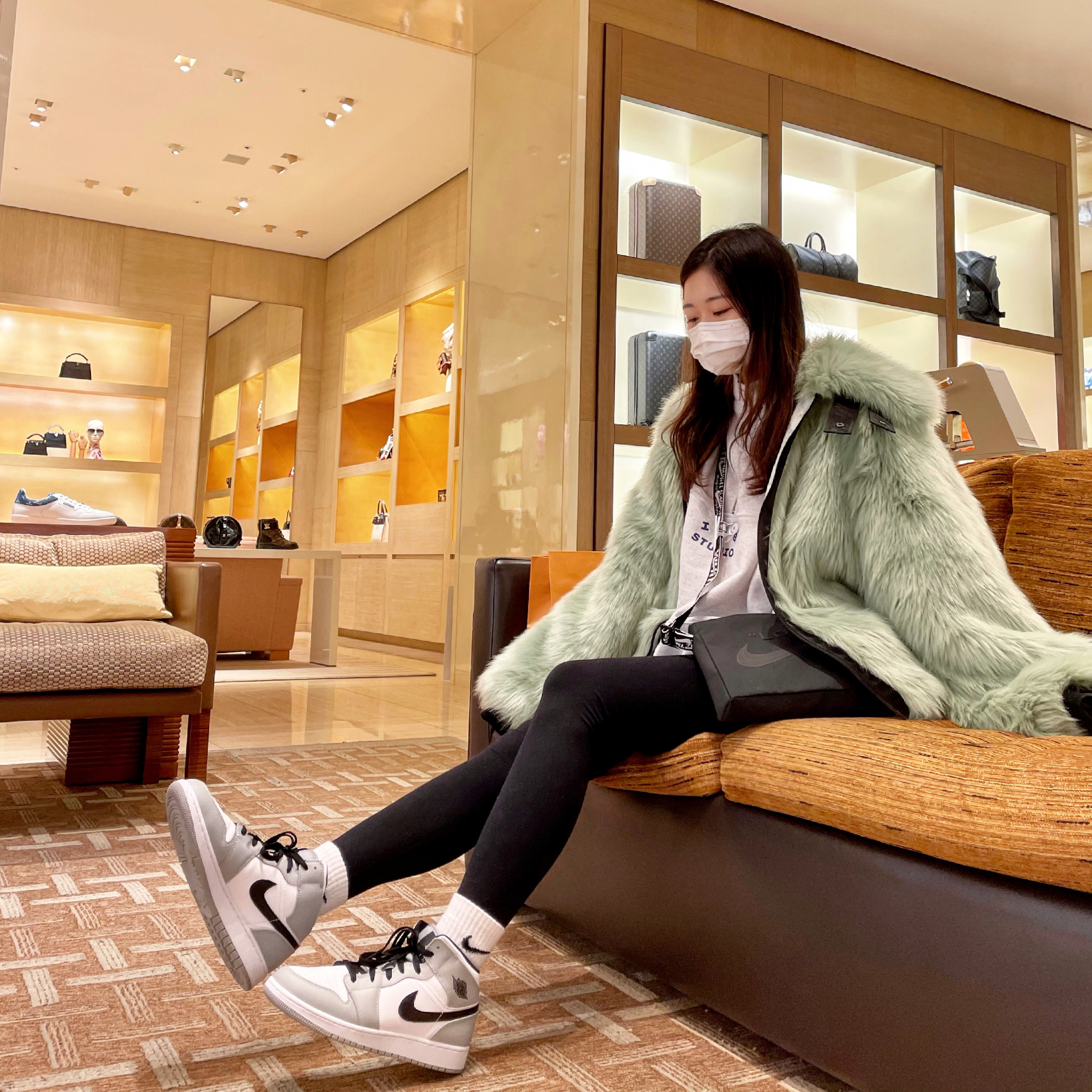 Jordan 1 Mid Light Smoke Grey, (GS) Jordan 1 Mid Light Smoke Grey 착용 스타일