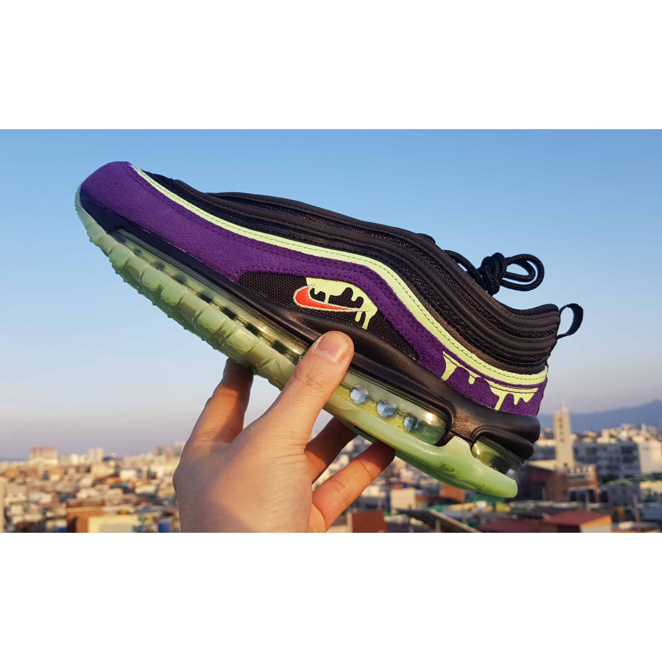 Nike Air Max 97 Halloween 착용 스타일