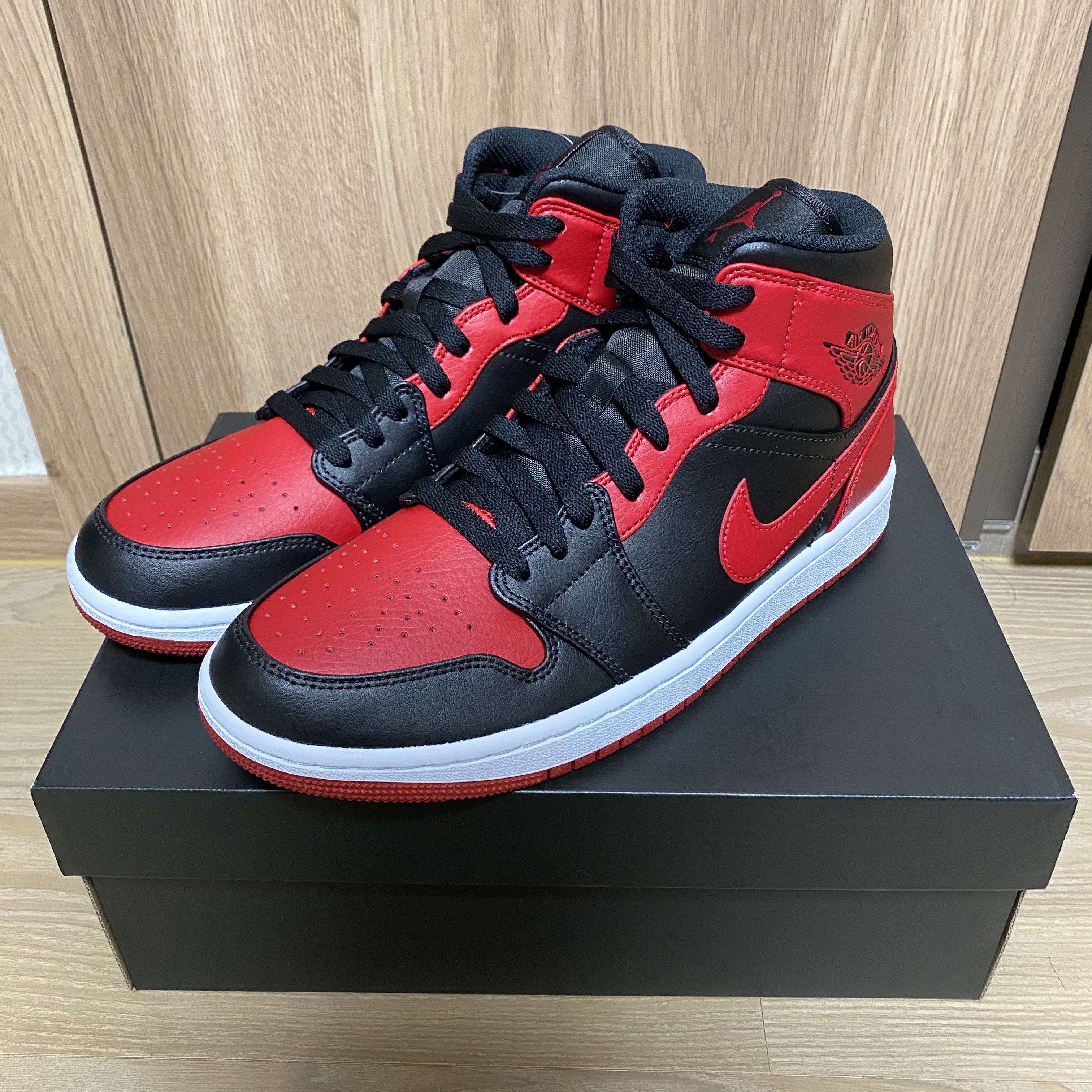 Jordan 1 Mid Bred Banned 2020 착용 스타일