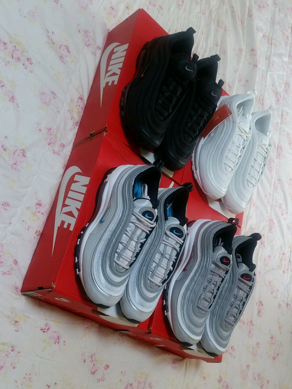 (W) Nike Air Max 97 Marina Blue, (W) Nike Air Max 97 Black Dark Grey 착용 스타일