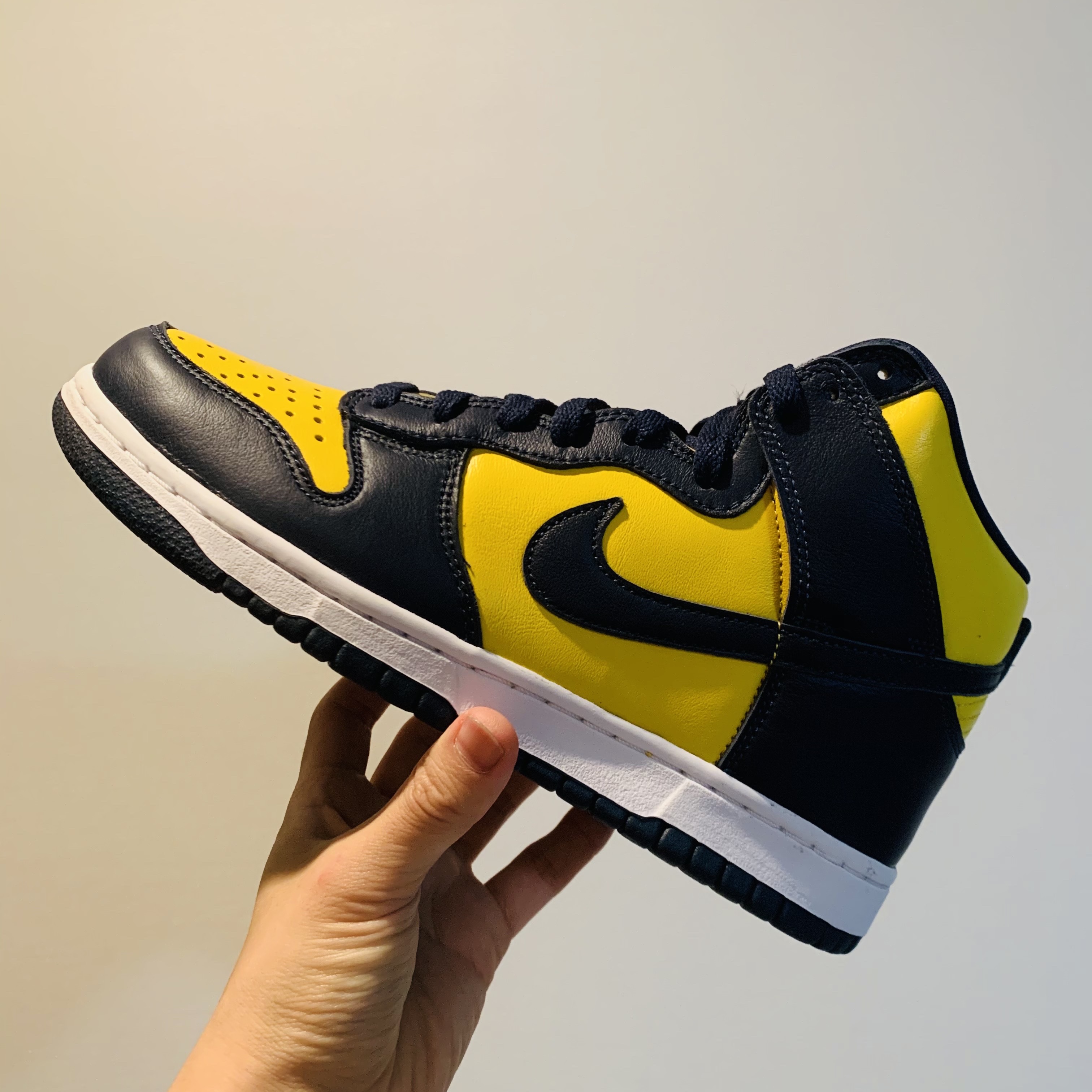 Nike Dunk High SP Maize & Blue 착용 스타일 - 2