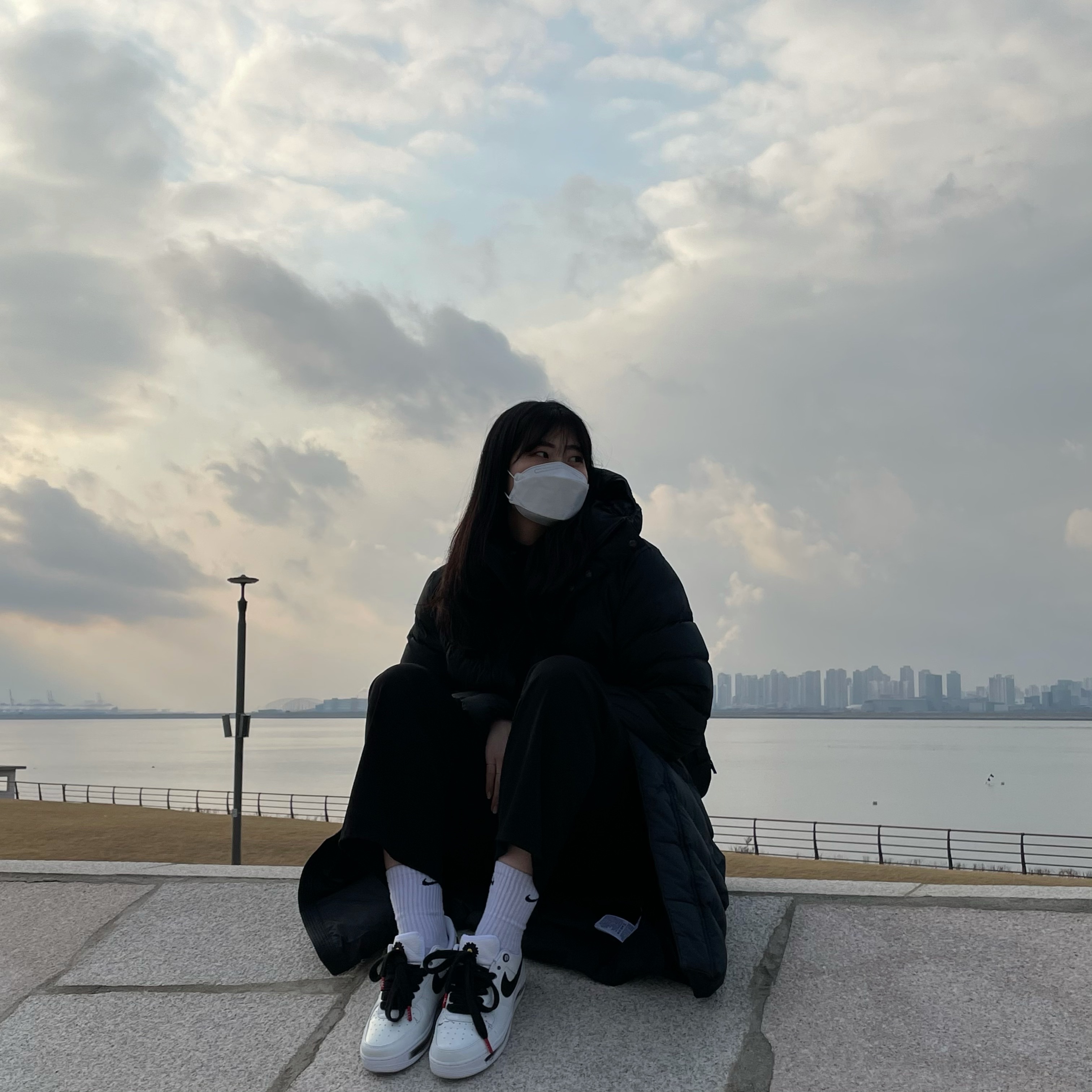Nike x Peaceminusone Air Force 1 Low Para-Noise 2.0 착용 스타일
