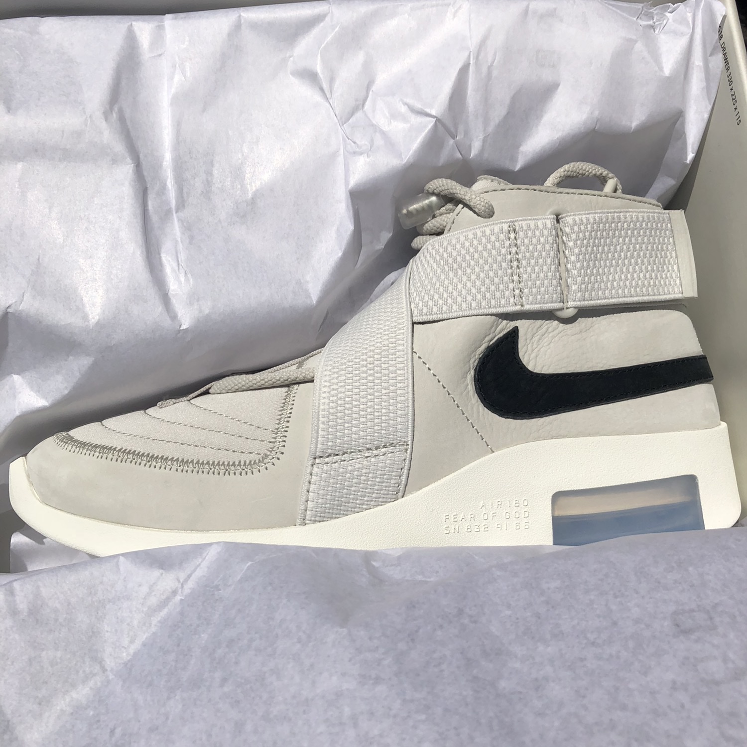 Nike x Fear of God Air Fear of God Raid Light Bone 착용 스타일 - 2