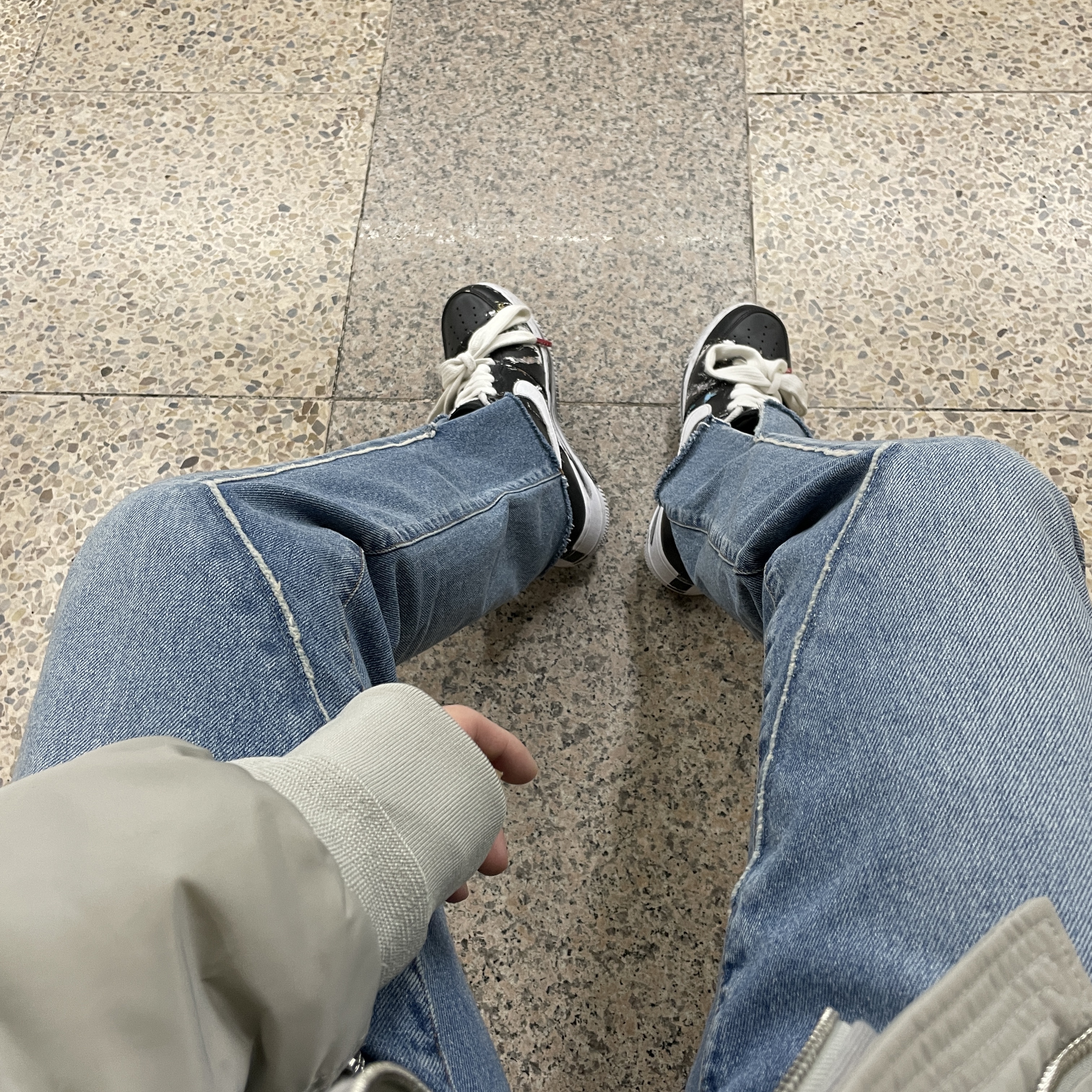 Nike x Peaceminusone Air Force 1 Low Para-Noise 착용 스타일